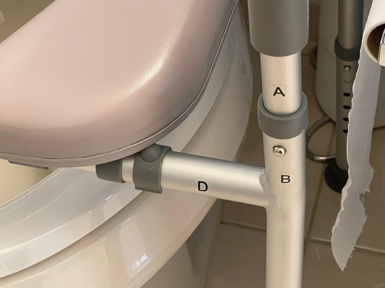 HOMLAND Toilet Seat Riser for Seniors with Adjustable Height & Width, 400lb | Padded Seat, Durable Aluminum Frame, Slip-Resistant Feet, Handicap Elevated Raised Toilet Seat for Elderly, Fit Most Toilet customer photo 2