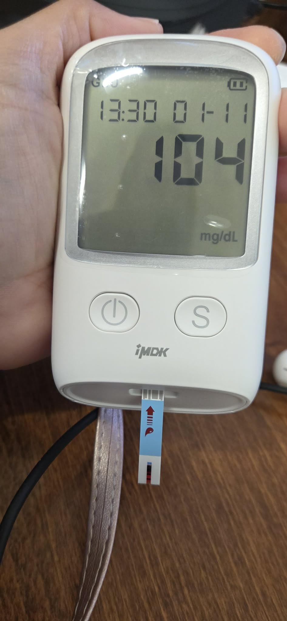 IMDK Blood Glucose Monitor Kit, Clinically Accurate Blood Sugar Test Kit with 100 Glucometer Strips, 100 Lancets, 1 Lancing Devices, No Coding Required customer photo 2