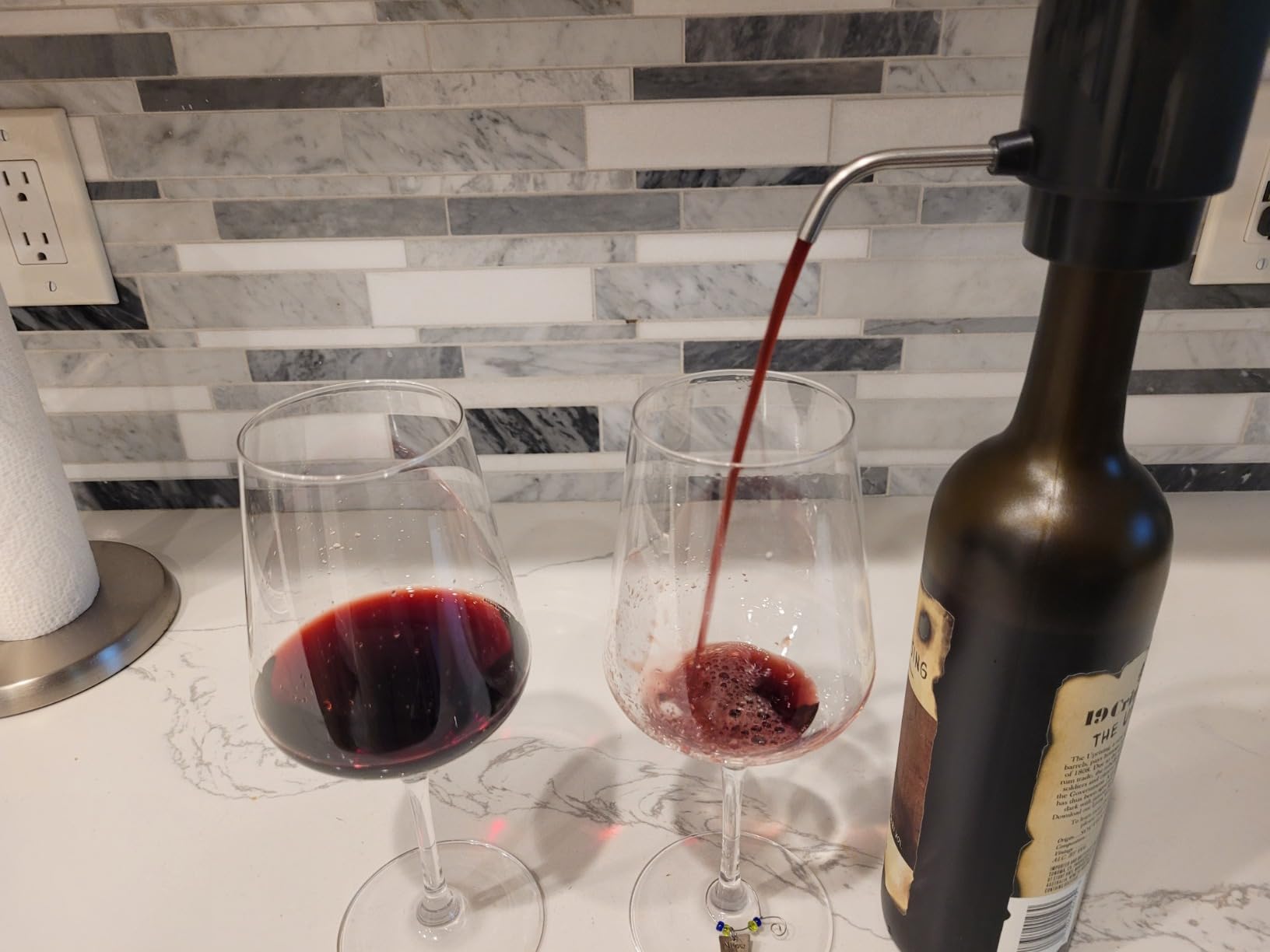 Electric Wine Dispenser Automatic Wine Aerator Rechargeable | Rechargeable electric automatic wine pourer, one-touch portable decanter & aerator, perfect for parties, gifts, wine lovers. customer photo 2