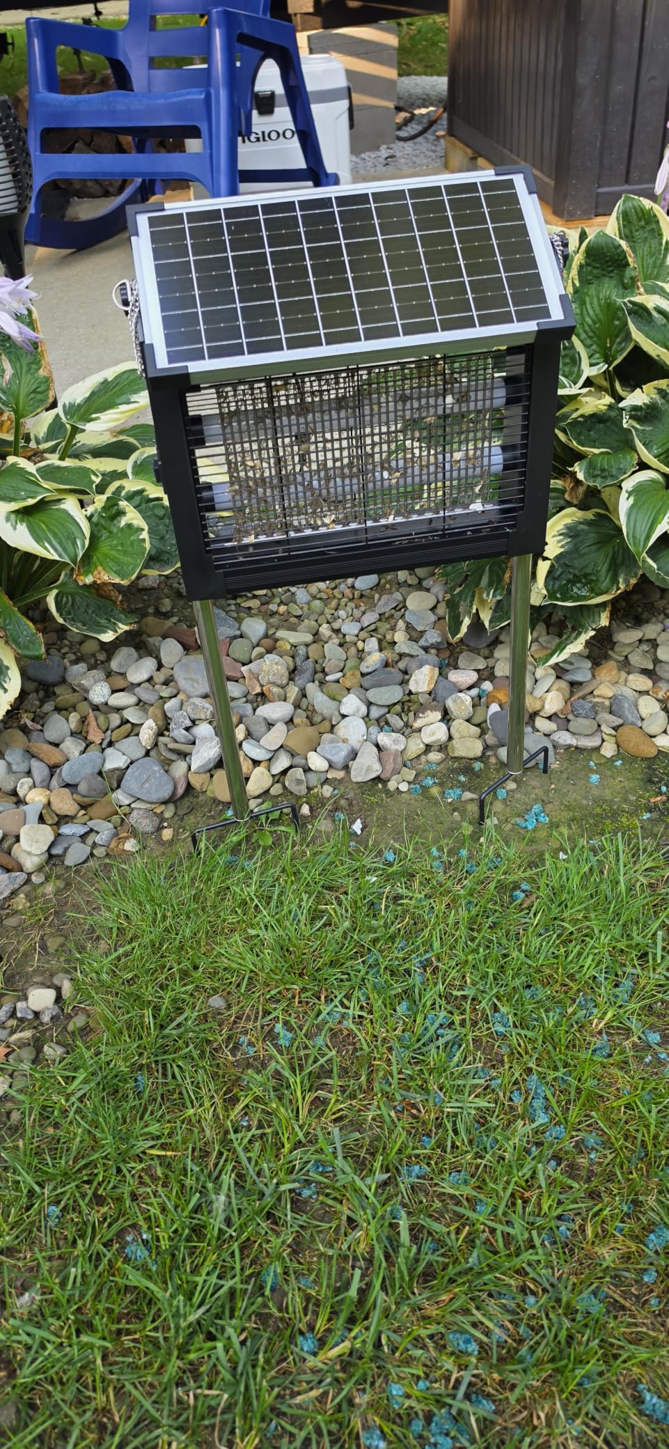 Solar Bug Zapper 4500V, Waterproof Mosquito Zapper Fly Traps Outdoor Patio | Auto Mode, Portable/Cordless/Rechargeable/Stake/Hang Design, 1 Acre Coverage, Dual LEDs, Patio Yard Camping Garden Pool Ideal customer photo 1
