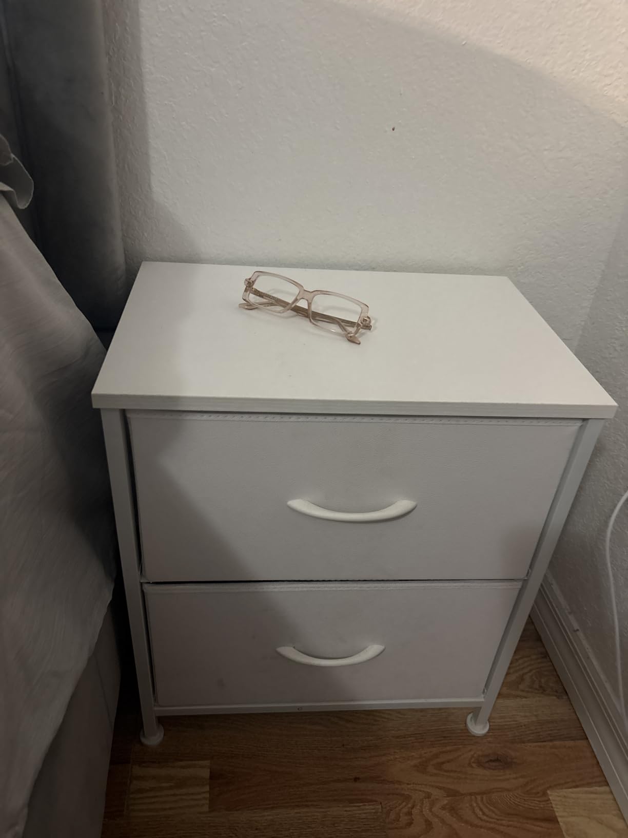 Sweetcrispy Nightstand Set of 2 with 2 Storage Drawers, 20