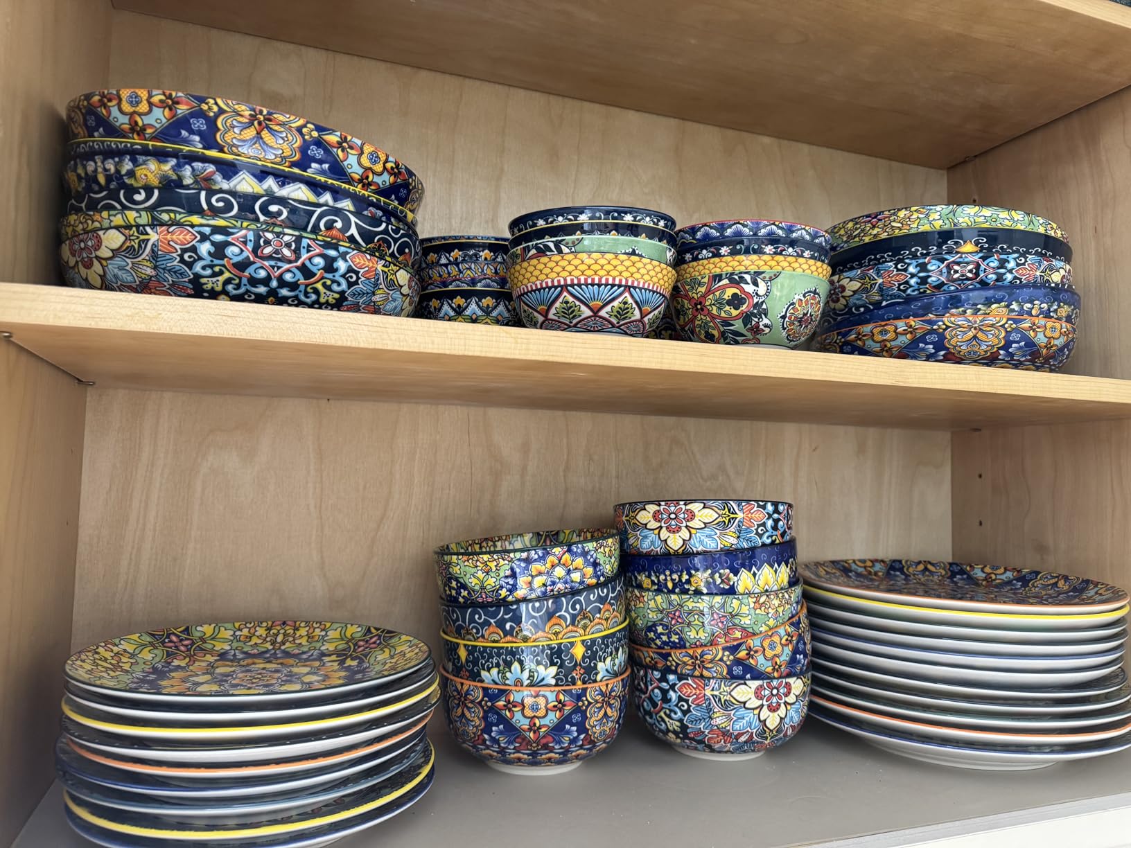 vancasso 12 Pieces Dinnerware Sets, Plates and Bowls Set, Porcelain Dishes Set for 4, Microwave and Dishwasher Safe, Scratch Resistant, Bohemian Style Dining Ware Service for 4, Series SIMI customer photo 2