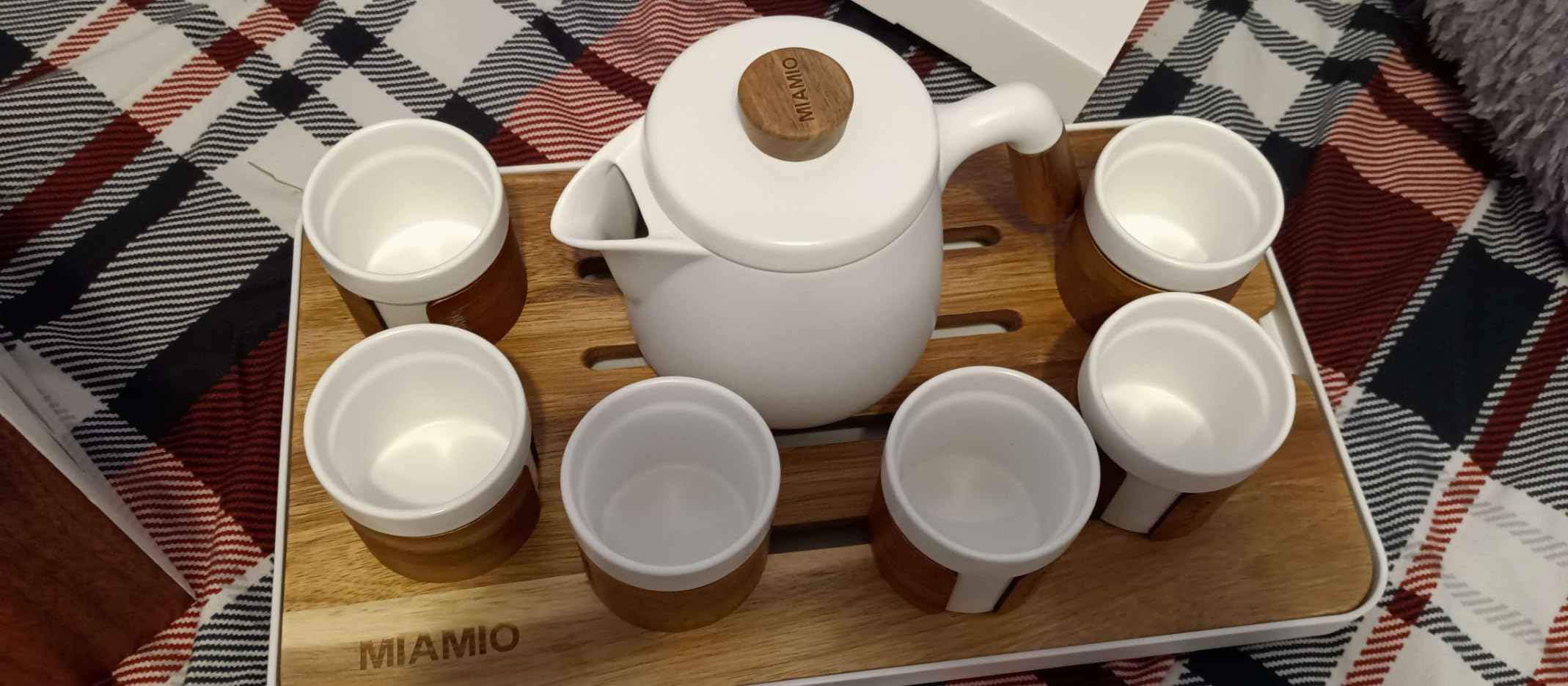 MIAMIO - Japanese/Chinese Tea Set 6 x 3.4 oz/Asian Tea Pot 21 oz with Tea Infuser, Traditional Japanese Tea Cups Set for Tea Lovers/Men/Women (Black) customer photo 1