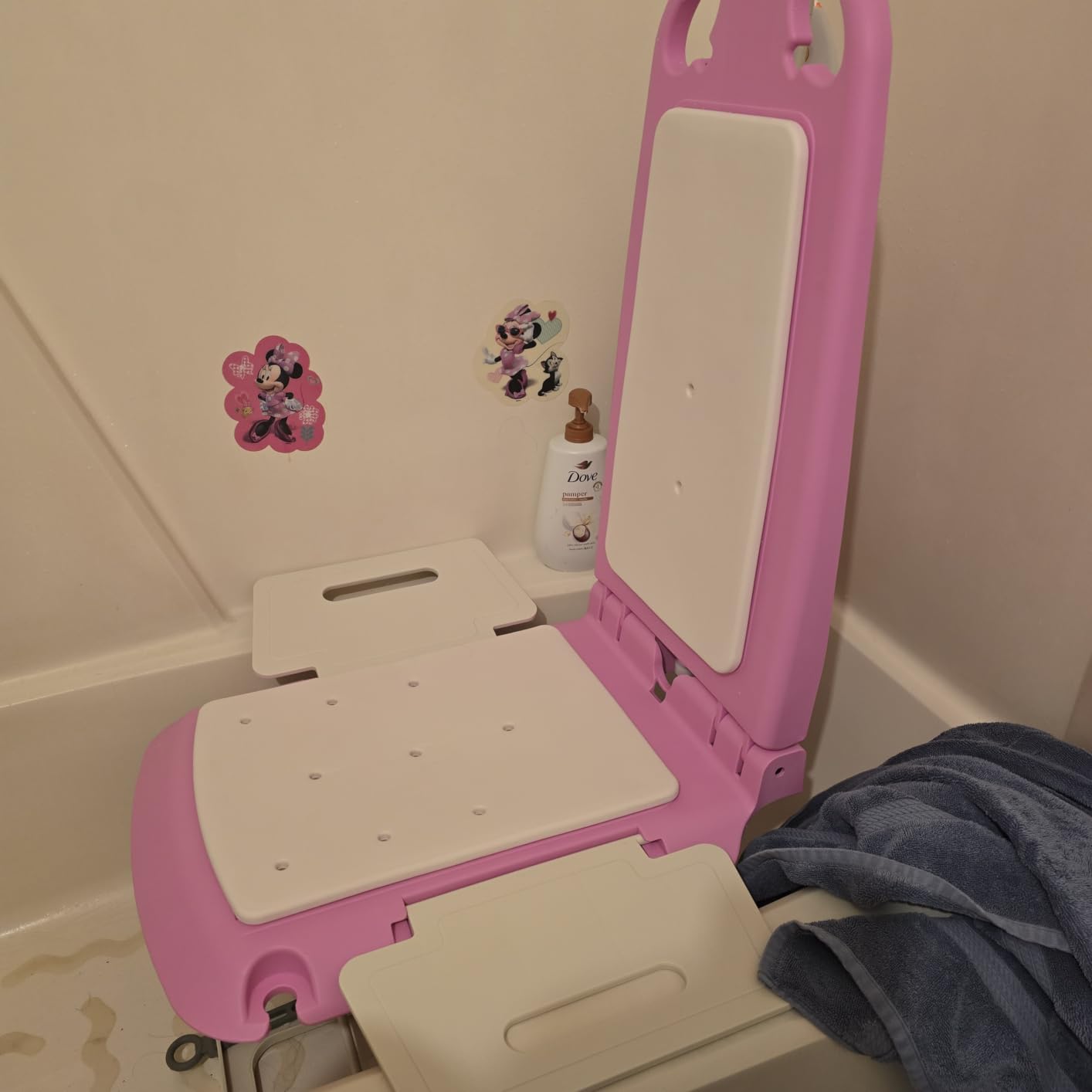 SuperHandy Portable Floor Lift and Bath Lift for Seniors, Foldable, 330 LBS Capacity, IP68 Waterproof, Ergonomic Seat [Patented] customer photo 2