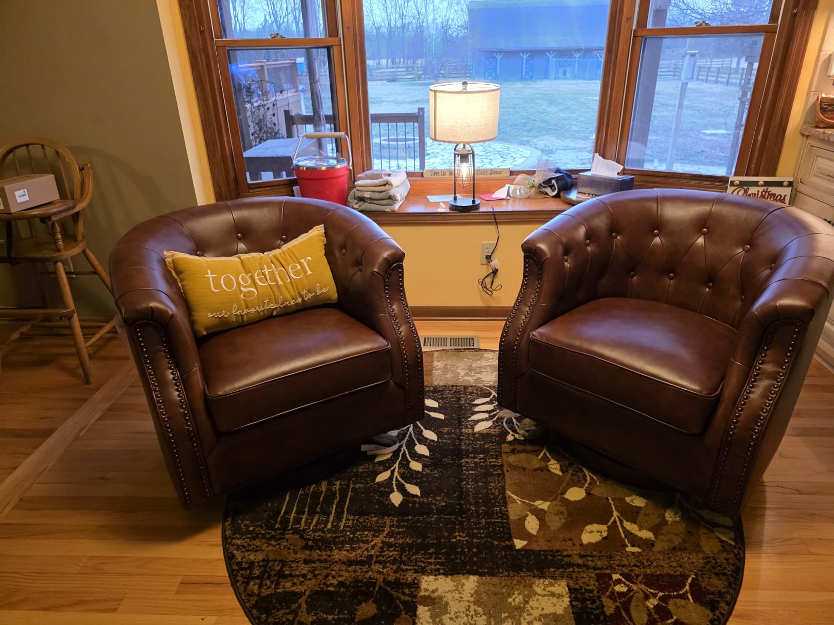 HULALA HOME Genuine Leather Swivel Rocker Chair, Fully Assembled, Brown | Leather Swivel Accent Chair, Traditional Chesterfield Barrel Chair with Button-Tufted Design customer photo 1