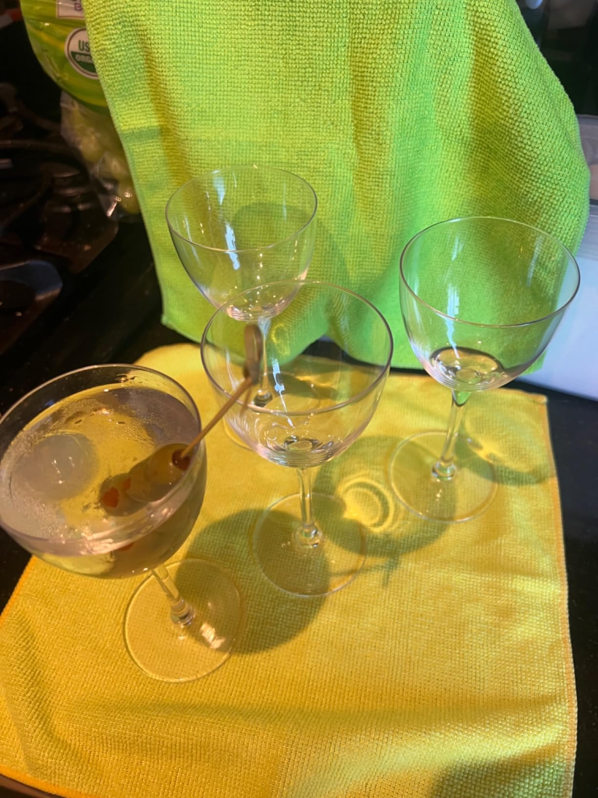 GIHOP Nick and Nora Cocktail Glasses, Small Coupe Martini Glasses Set of 4 | 5.8Oz Hand Blown, 100% Lead-Free Crystal Coupe Glassware, Cocktail Glasses for Manhattan, Cosmopolitan, Espresso with Gift Box customer photo 1