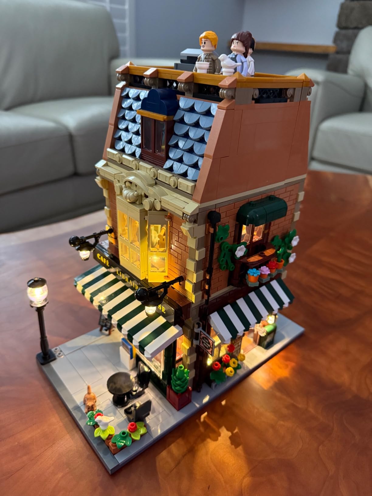 FUNWHOLE Book-Cafe Lighting Building-Bricks Set, 1718 Pcs Modular Building | Coffee House LED Light Construction Model for Adults, Home and Office Decor Building Kit Featuring Full-Print Designs customer photo 1