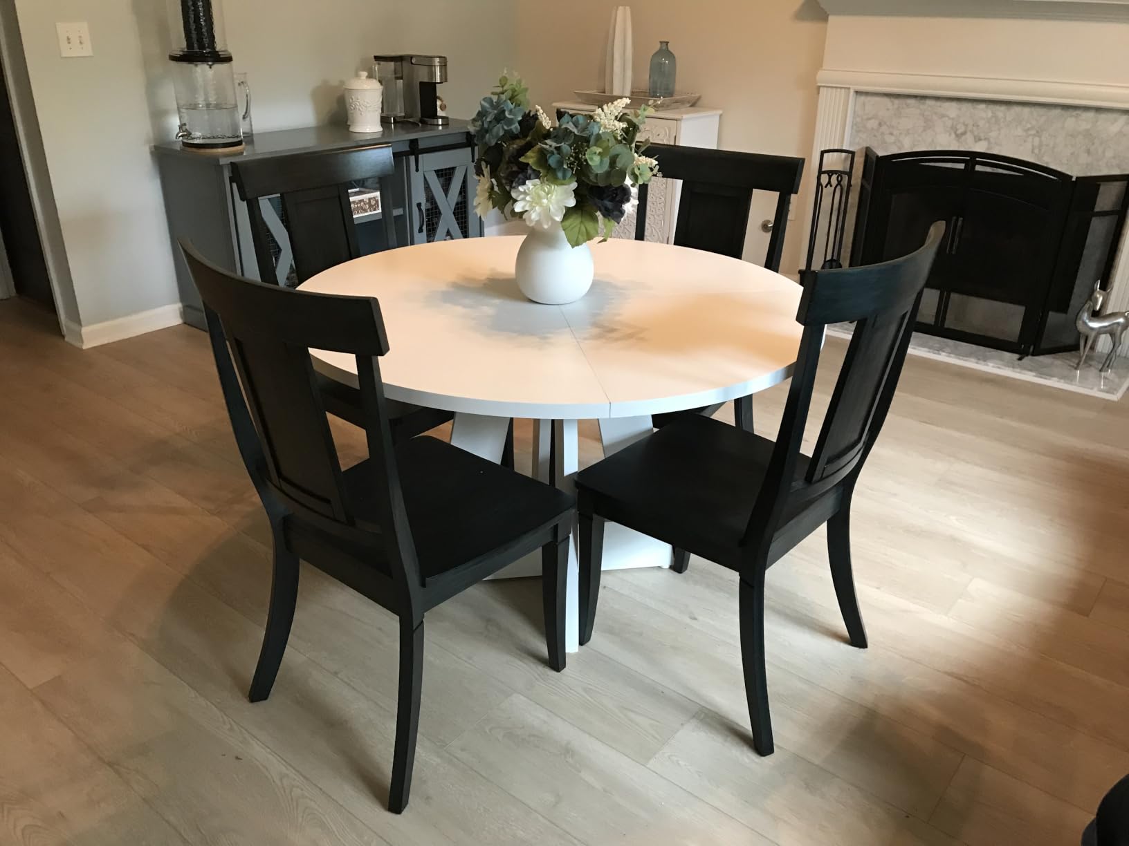 LITTLE TREE Round Dining Table for 4-6 People, 47 Inches Dining Room Table with Wooden Pedestal Base, Brown Dinner Tables, Circle Kitchen Tables for Dining Room, Kitchen, Living Room(Table Only) customer photo 2