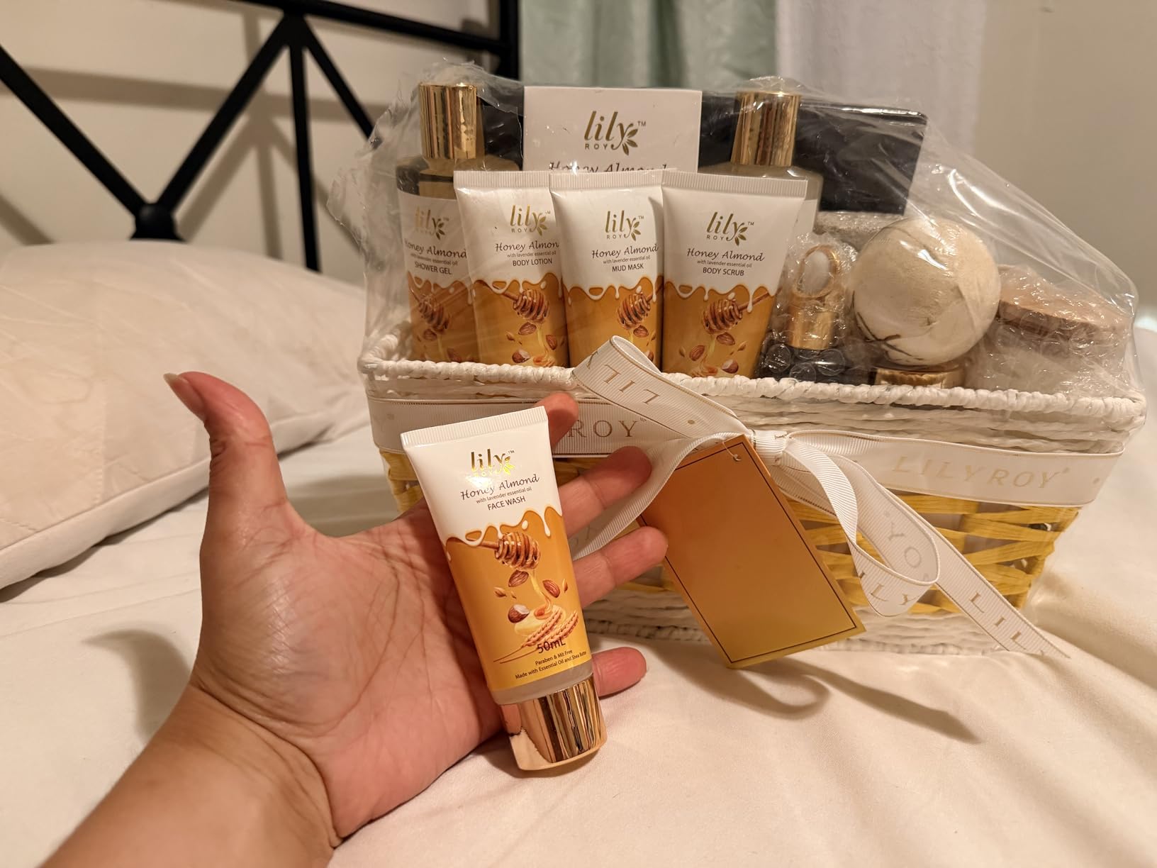 Spa Skin Care Gifts Set - 18Pcs Luxurious Spa Gift Baskets for Women & Men | Spa Kit, Spa Gifts for Mom & Dad, Christmas, Mother's Day, Valentine's, Father's Day, Birthday. Hydrating for all skin types customer photo 2