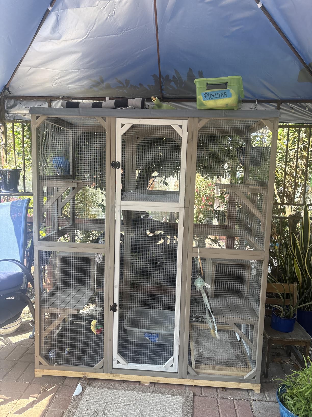 PetsCosset Outdoor Cat Catio Enclosures Large Wooden Cat House Patio for Indoor Cats Feral Cat Shelter with 2 Escape Doors, 2 Resting Rooms, 5 Platforms, Removable Waterproof Cover 67.7