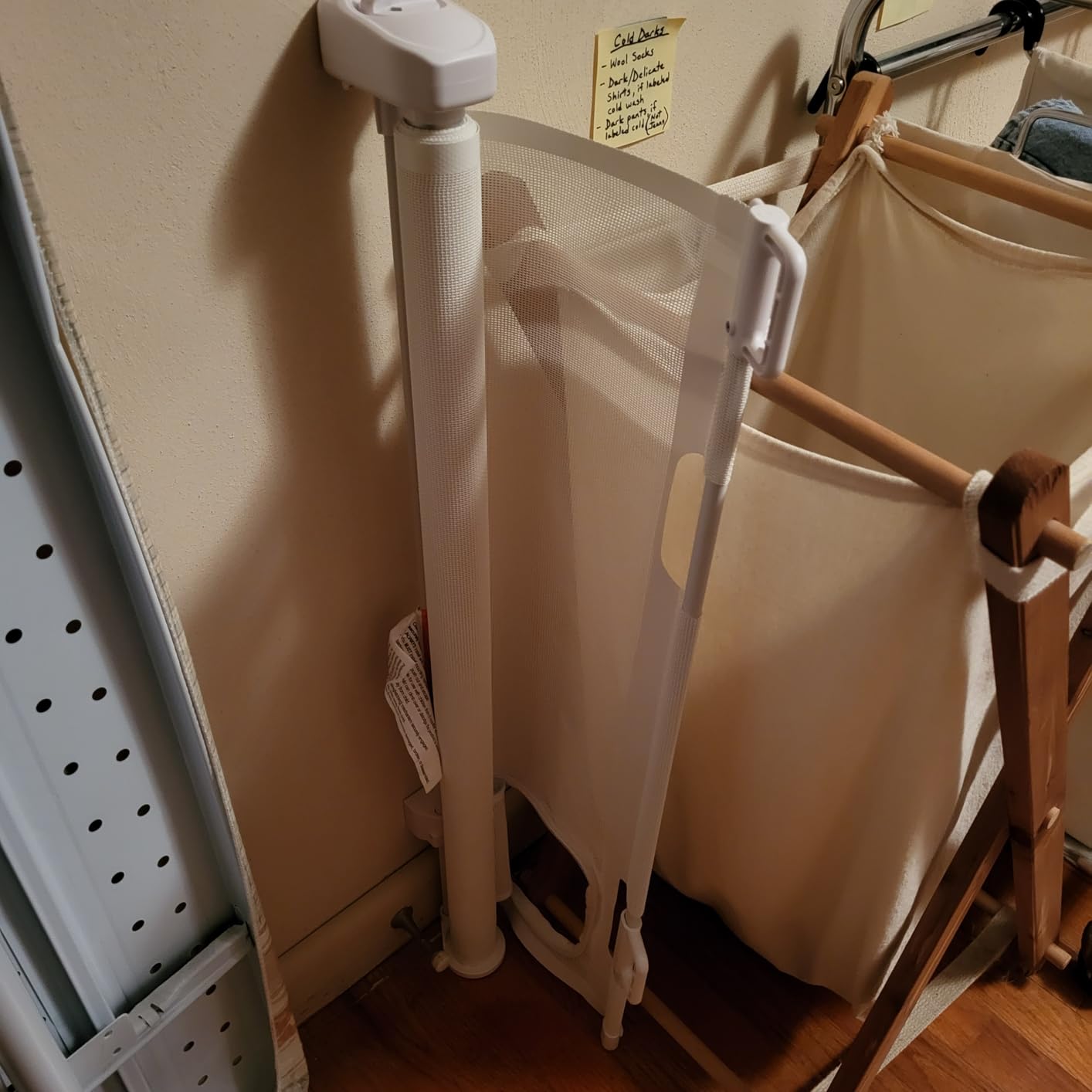 Retractable Baby Gate with Cat Door 55