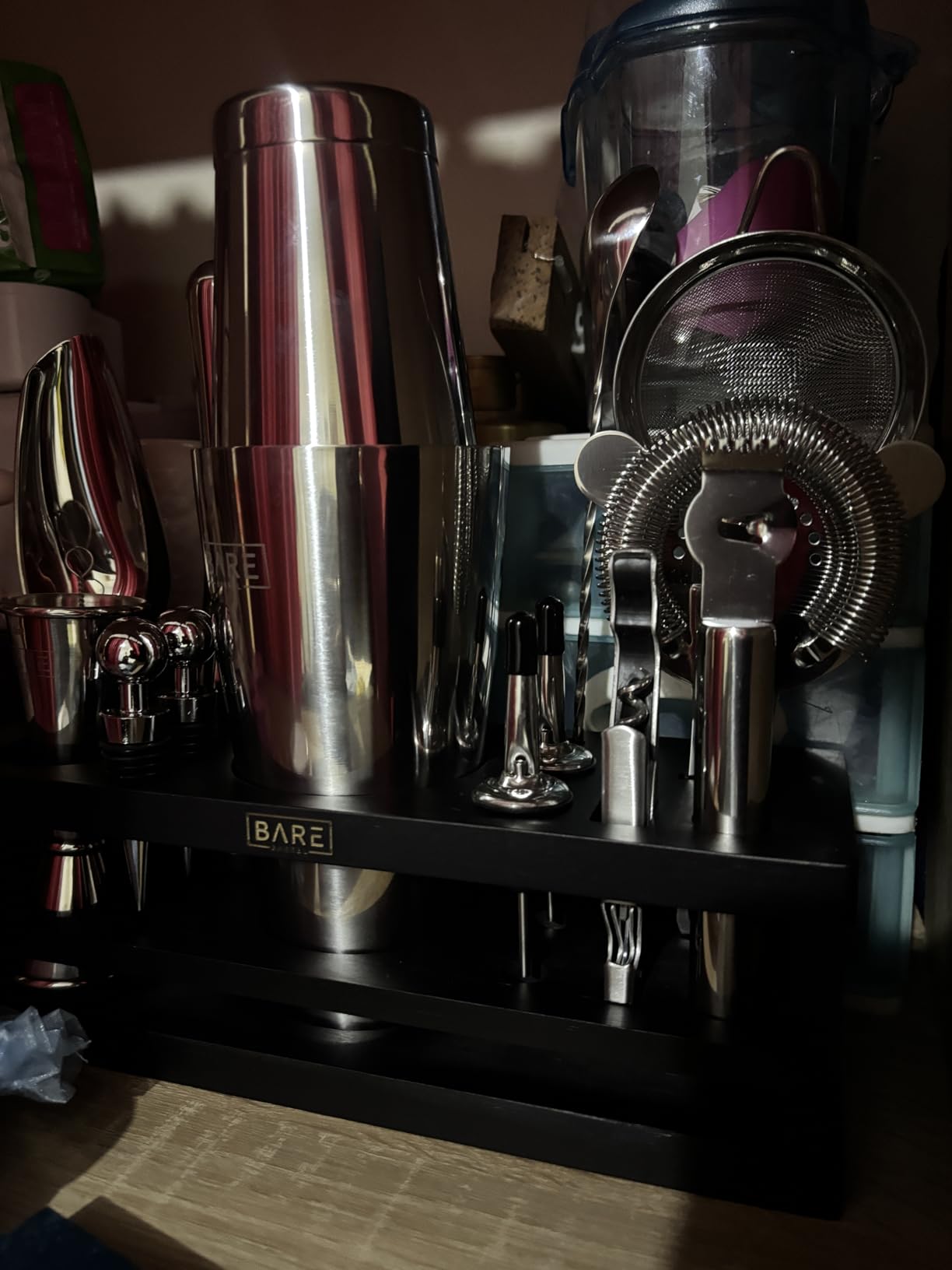 BARE BARREL Mixology Bartender Kit Bar Set | 16-Piece Cocktail Shaker Set | Martini Barware Mixing Tools for Home Bartending | Incl. 35 Recipe Cards | Gift Set (28oz Boston Shaker, Brass/Black) customer photo 2