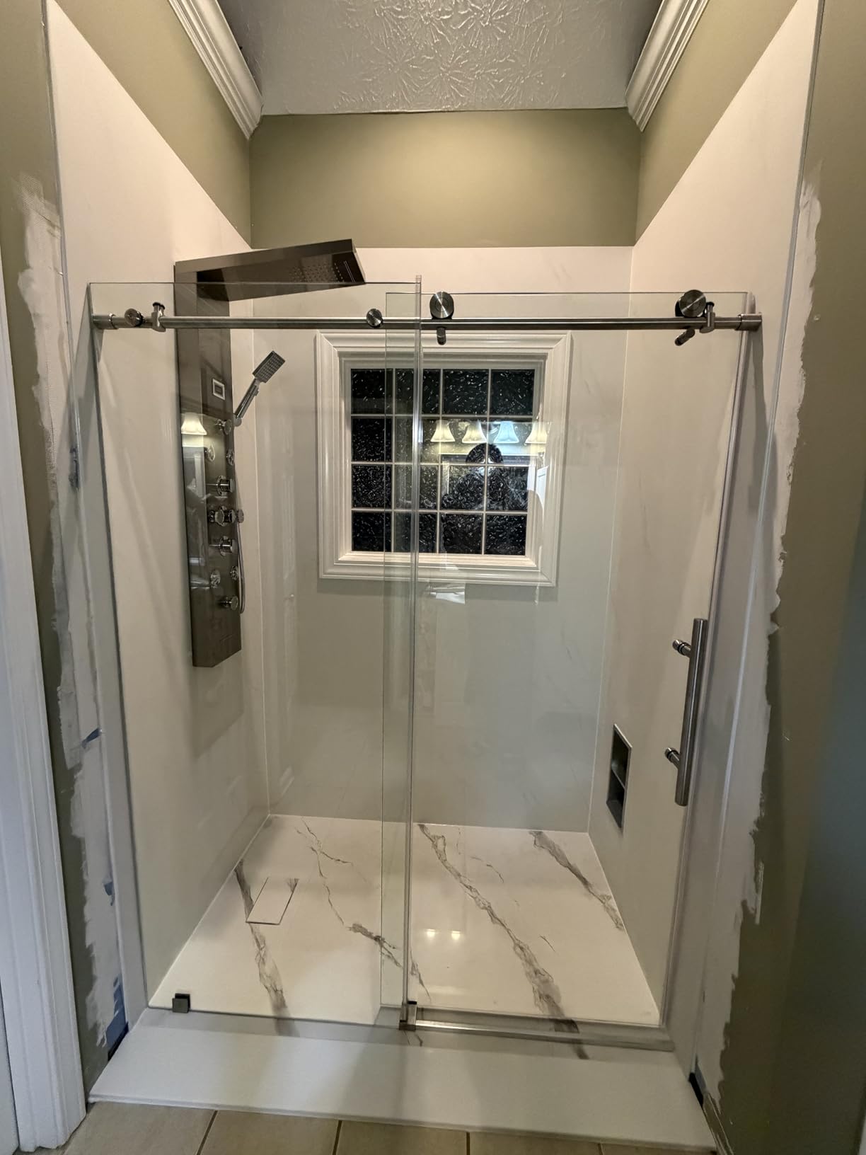 Woodbridge 47.25 in L x 35.4 in W Zero Threshold End Drain Shower Base with Reversible Drain Placement, Matching Decorative Plate and Tile Flange, Wheel Chair Access, Low Profile, Carrara White customer photo 1