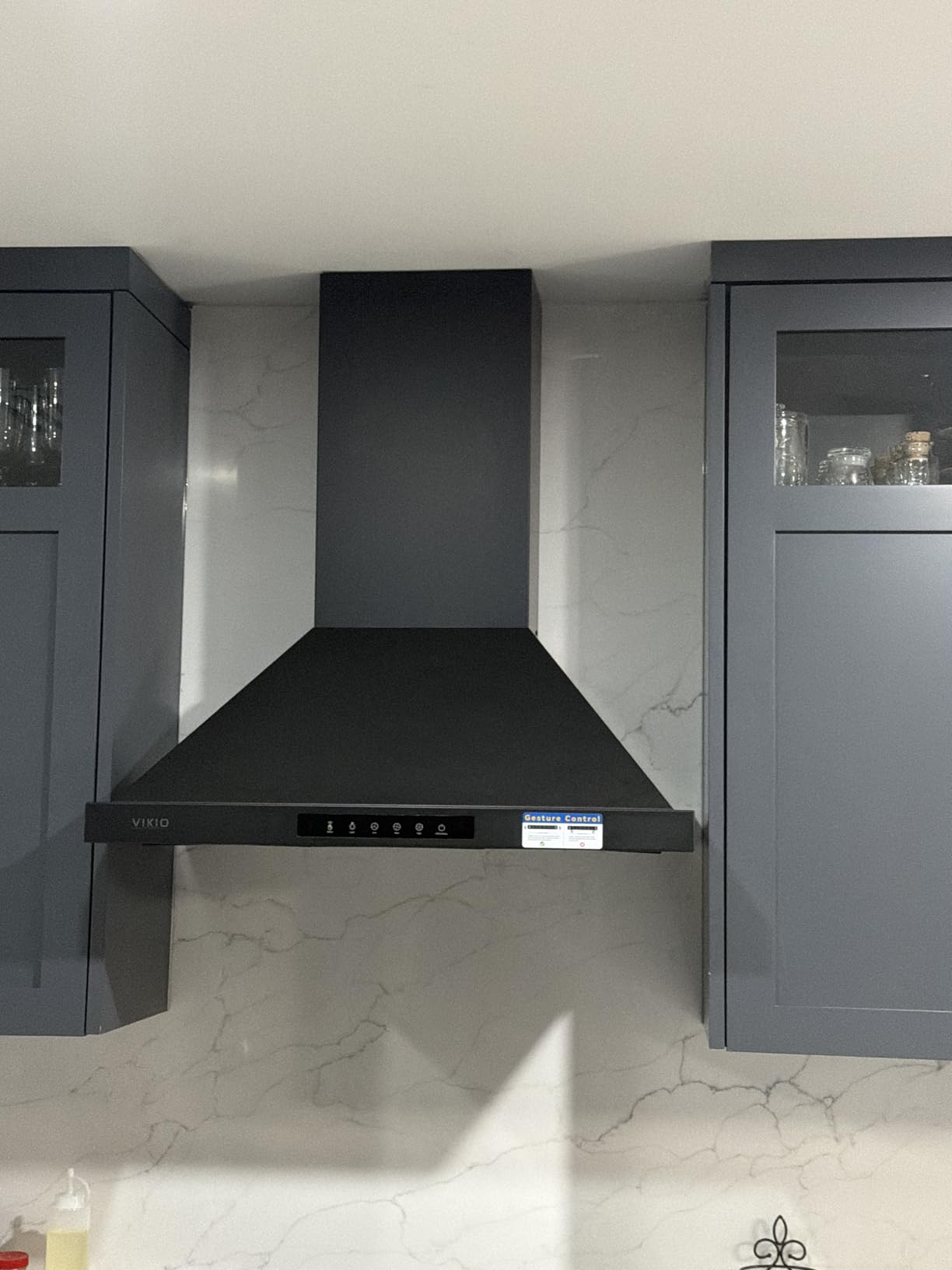 VIKIO HOME 30 Inch Pro Wall Mount Range Hood 980CFM, Direct 3 Speed Panel with Gesture & Touch Control, Ducted/Ductless Stainless Steel Kitchen Vent Hood, Delay Shut-Off, Includes Duct & Filter customer photo 2