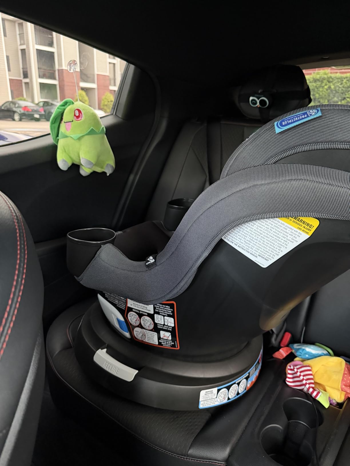 Graco EasyTurn 360 2-in-1 Rotating Convertible Car Seat, 360 Degree Rotating Infant to Toddler Rotating Car Seat, 2 Modes Rear and Forward Facing, Slim Design, Solae customer photo 2