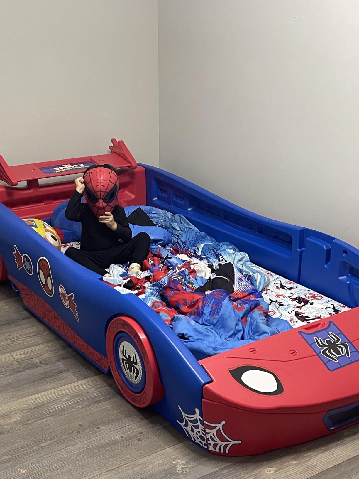 Delta Children - Spidey and His Amazing Friends Web Crawler Race Car Twin Bed, Blue/Red customer photo 1