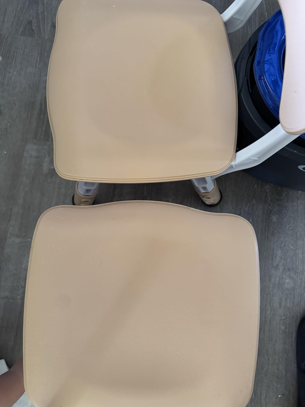 Brelley Height Adjustable Toddler Table and 2 Chairs Set, Beige | Table Supports 280 lbs, Drawing Activity Desk, Classroom/Daycare/Home, Children Multi-Activity Table for Ages 3-8 customer photo 1
