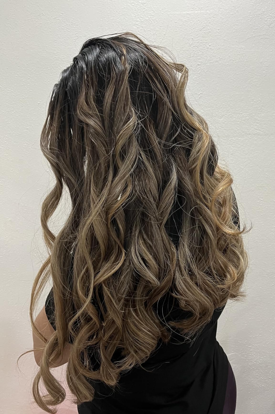 TSUYAGLA Automatic Curling Iron, 1 1/4 inch Hair Curler with 3 Temperatures, 10S Fast Heating, 2-Way Rotation, 30 Min Auto Shut-Off, 500 Million Ionic, Anti-Scald-Tangle for Long Hair customer photo 1