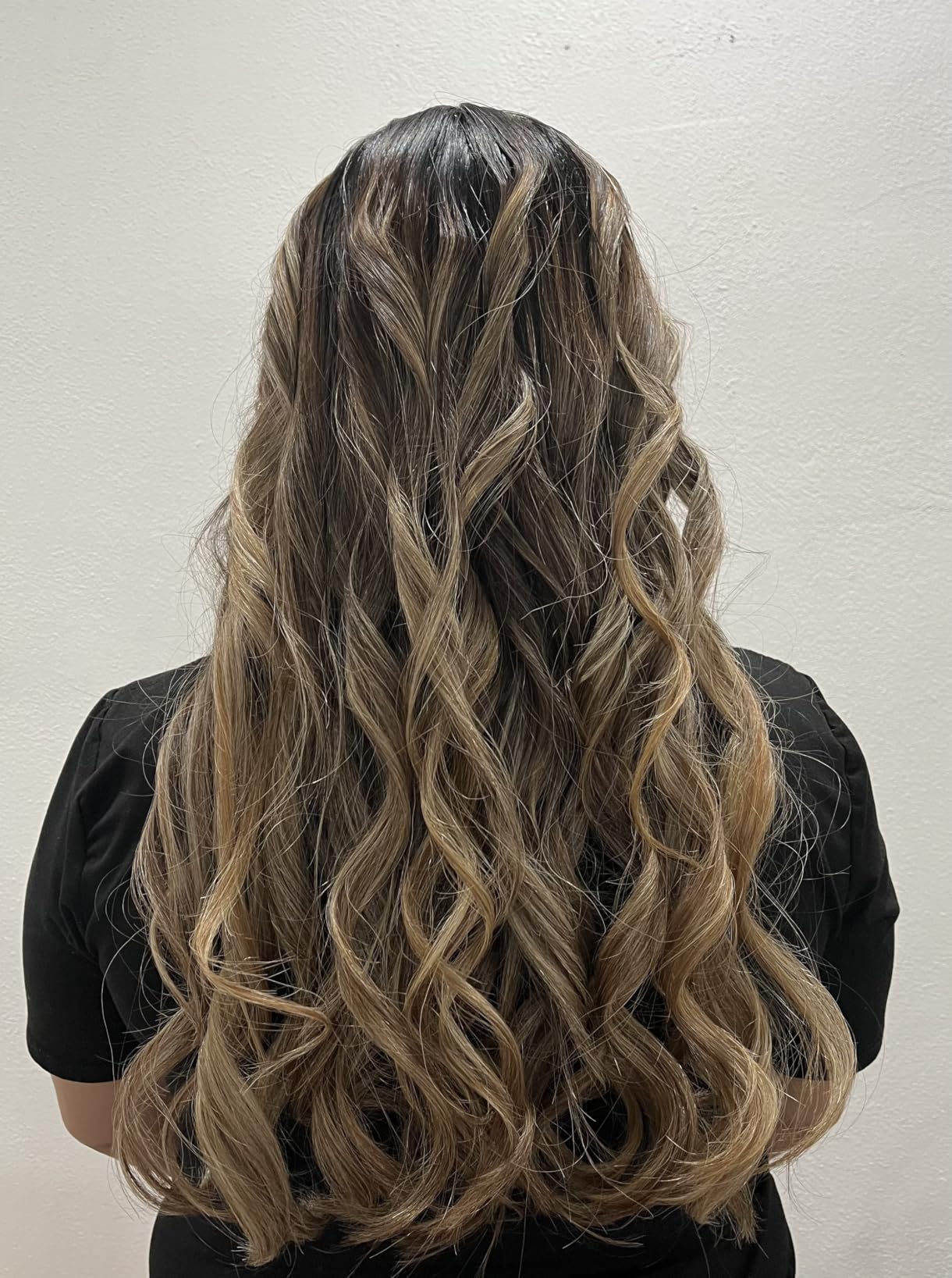 TSUYAGLA Automatic Curling Iron, 1 1/4 inch Hair Curler with 3 Temperatures, 10S Fast Heating, 2-Way Rotation, 30 Min Auto Shut-Off, 500 Million Ionic, Anti-Scald-Tangle for Long Hair customer photo 2