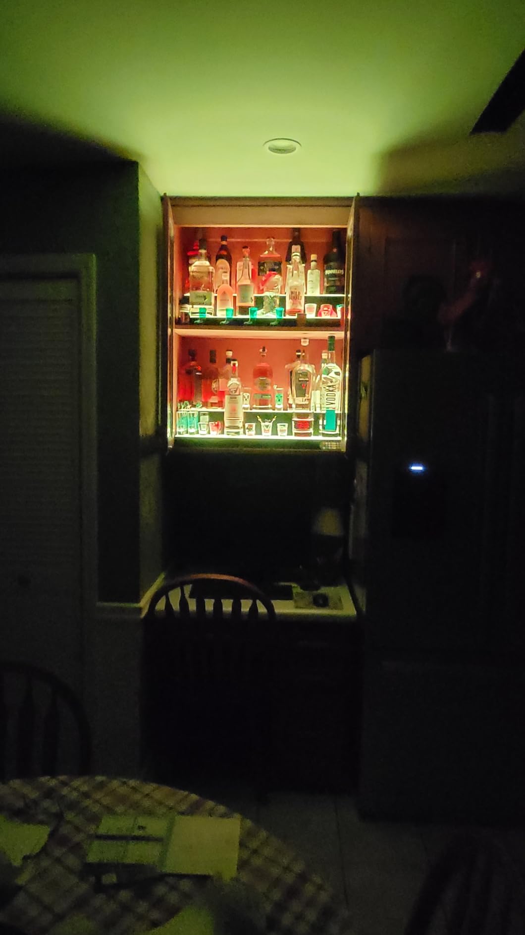 MESAlLUP 30 Inch 3 Tier Lighted Liquor Bottle Display Shelf, LED Bar Shelves with APP or Remote Control, Mulit Color Lighting for Home Mini Bars Decor, Restaurants & Party Use, Acrylic Stand customer photo 2
