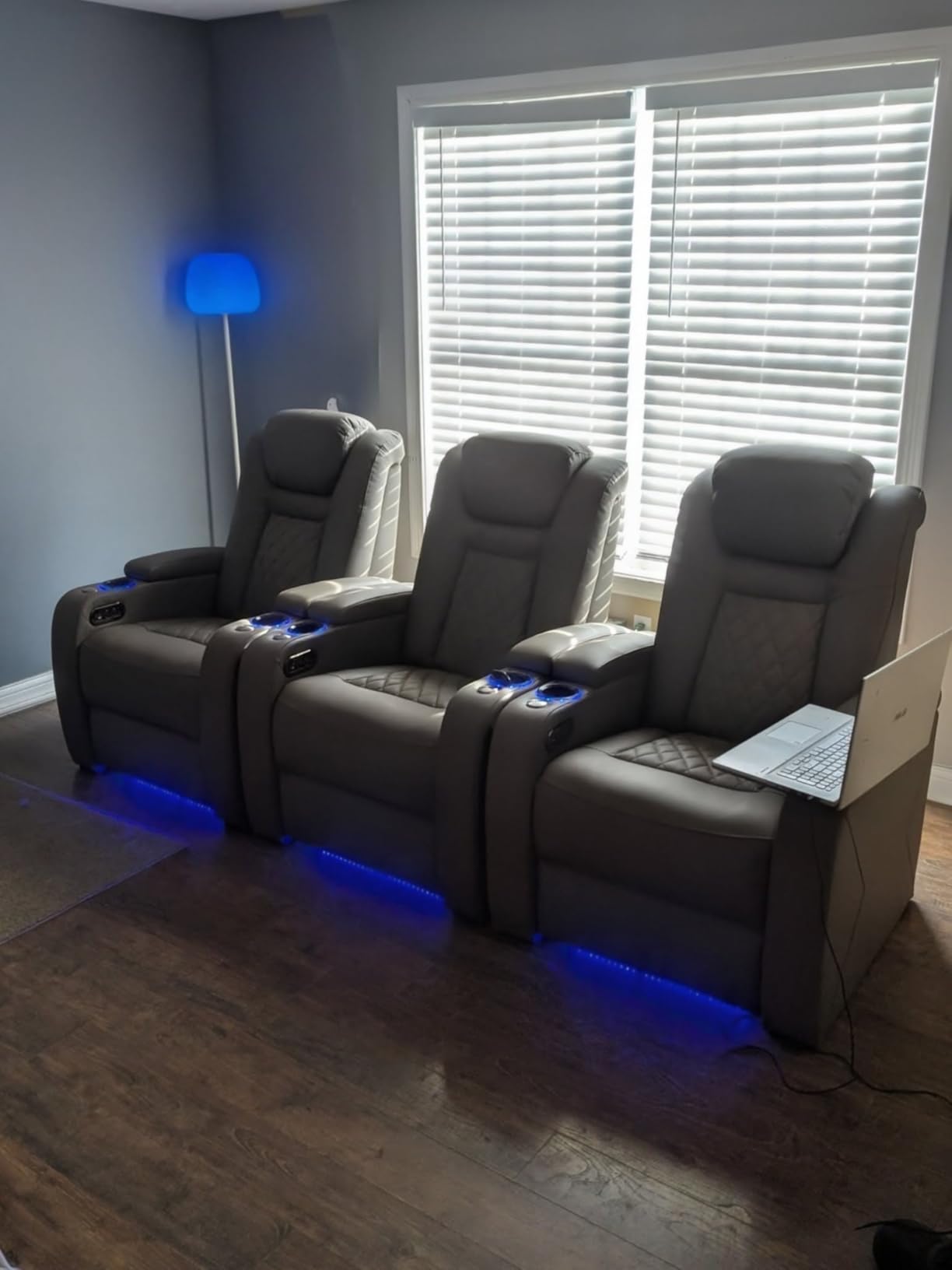 Home Theater Seating, Classic Series Leather Movie Theater Chairs, Power Headrest and Memory with C-Type USB Charger, 7Color Ambient Lighting and Tray Table, Black Power Adjustable Recliner (Row of 1) customer photo 1