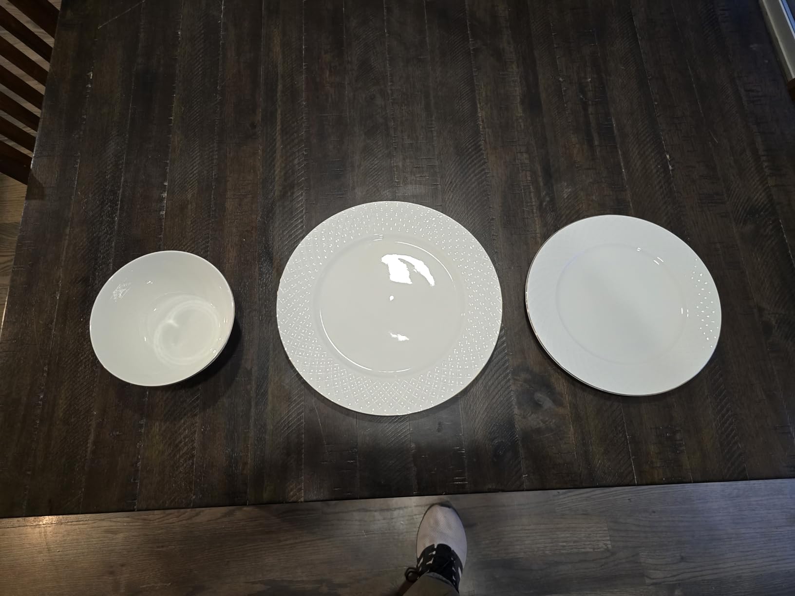 Mikasa Trellis Gold Rim Bone China Lightweight Chip Resistant 12 Piece Dinnerware Set, Service for 4 customer photo 2