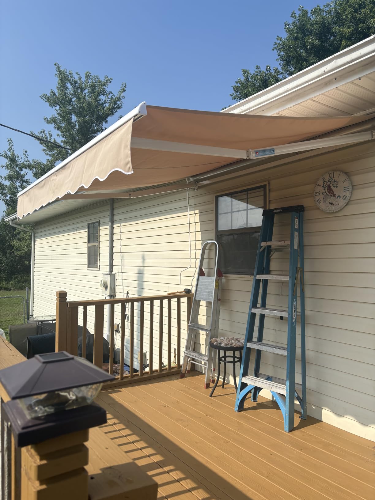 VEVOR Manual Retractable Awning, 12 x 10 ft Outdoor Patio Awning Retractable Sun Shade, Patio Door Window Water-Resistant Polyester Awning Sunshade Shelter with Crank Handle for Balcony, Backyard customer photo 2