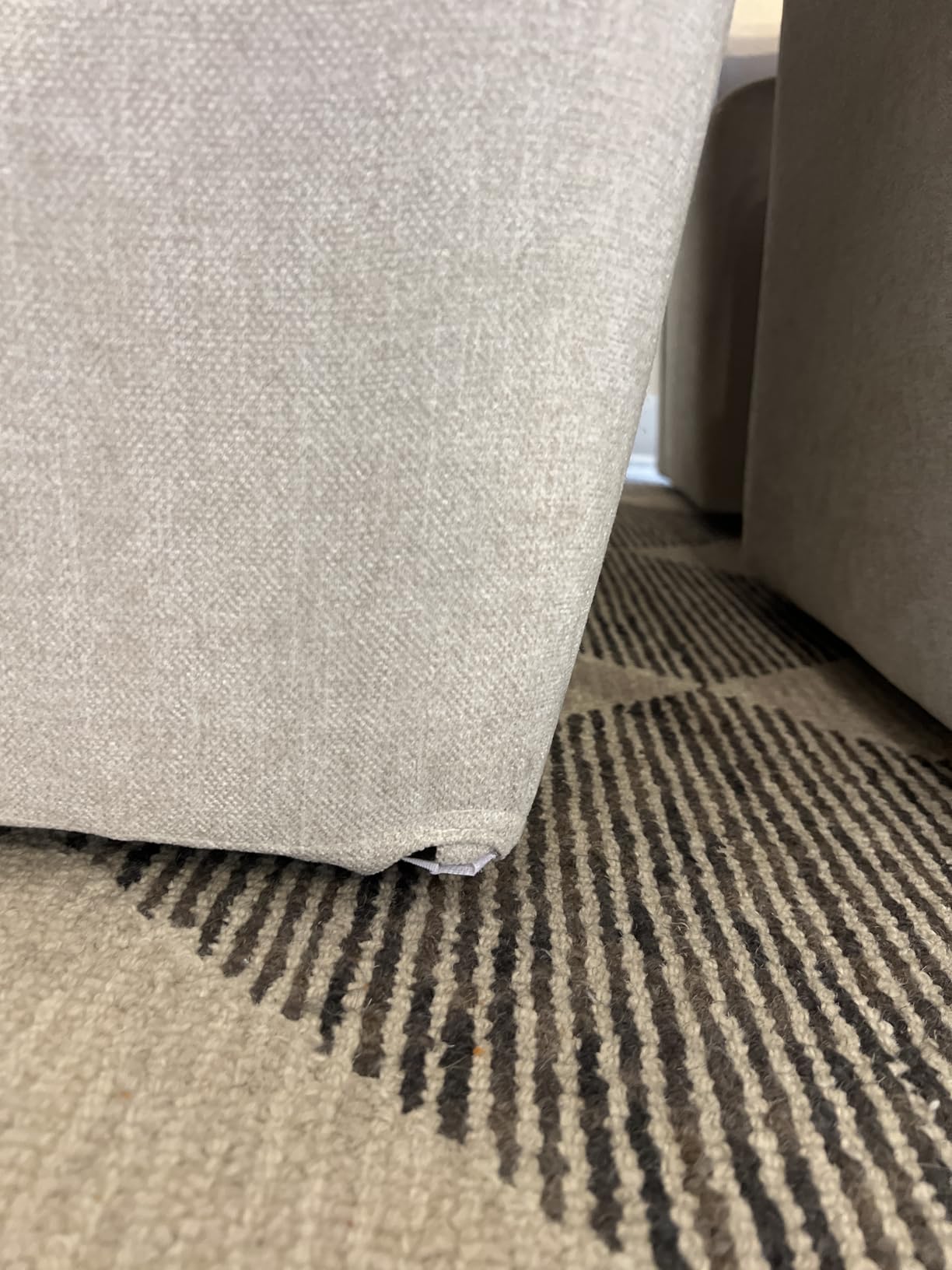 KISLOT Upholstered Dining Chairs Set of 4 with Casters, Wingback Modern Dining Room Chairs with Rollers, Light Beige customer photo 2