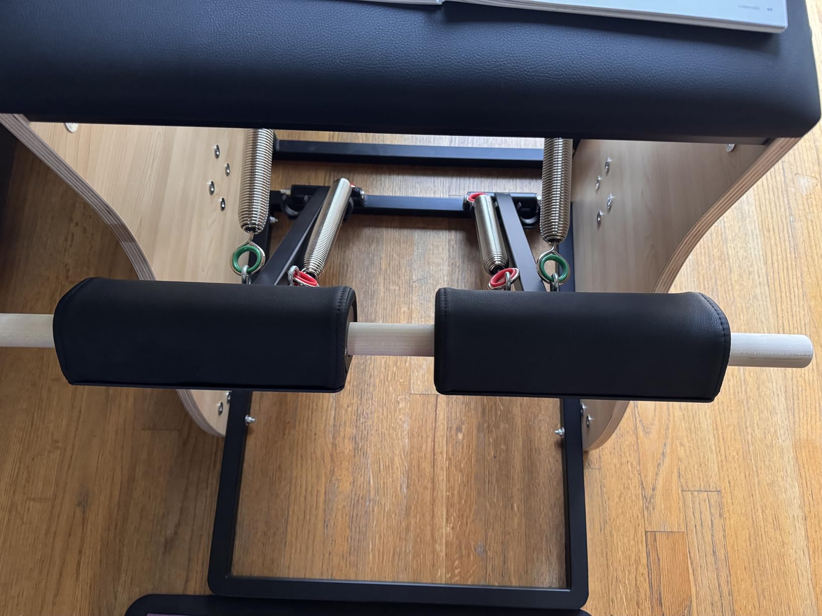 PAETA Pilates Chair, Pilates Combo Chair, Wunda Chair with Resistance Bands, Handles, and Split Pedals customer photo 2