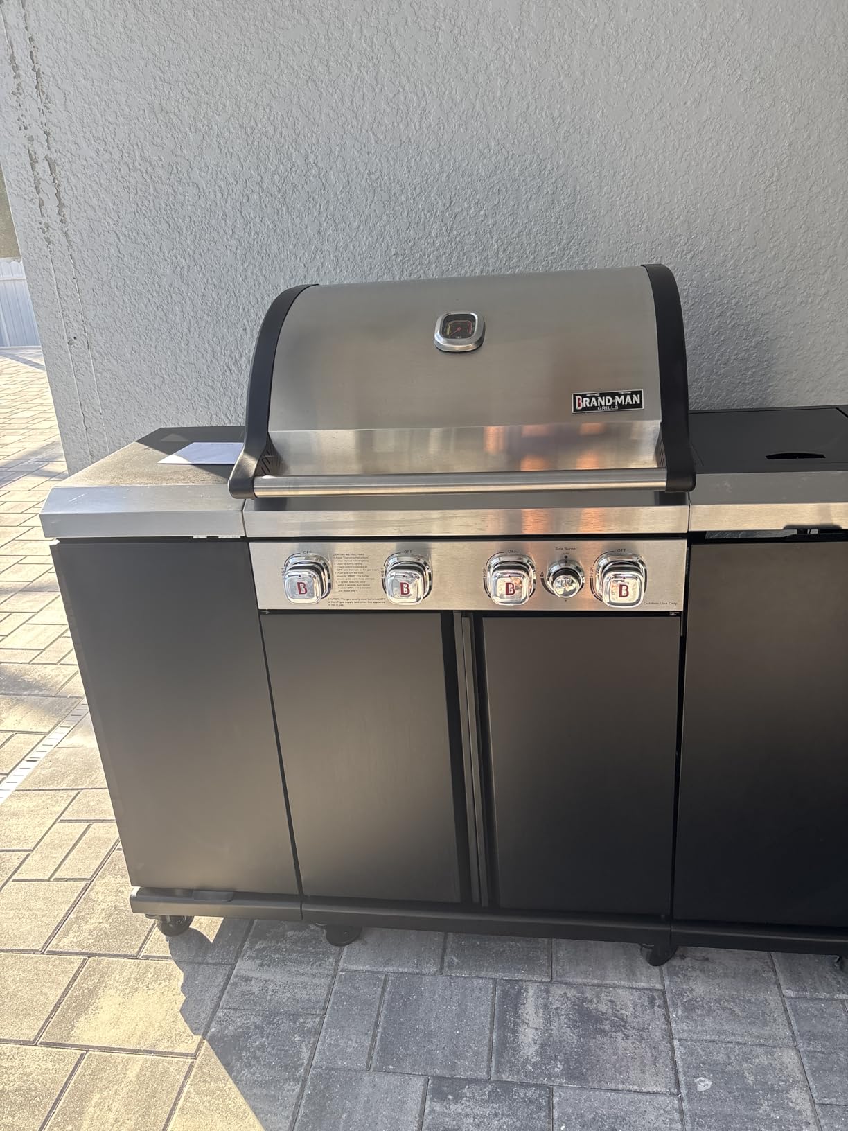 Brand-Man 4-Burner Gas Outdoor Kitchen Grill Island with Side Burner | 44,000 BTU Stainless Steel BBQ Grill Station with Storage Cabinets, Fold-out Prep Table, LPG/NG Convertible, Black customer photo 1