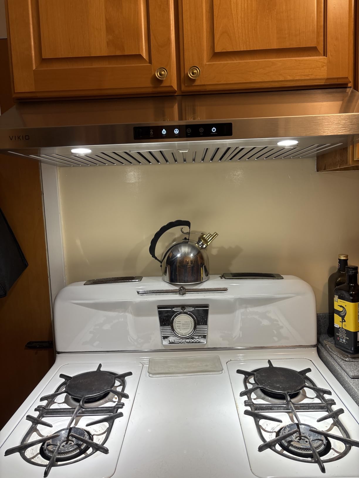VIKIO HOME 30 Inch Under Cabinet Range Hood, 980CFM Fast Venting Ducted | Kitchen Hood With 3 Speed Gesture & Touch Control, Stainless Steel Stove Vent Hood With LED Light And 2 Baffle Filters customer photo 2
