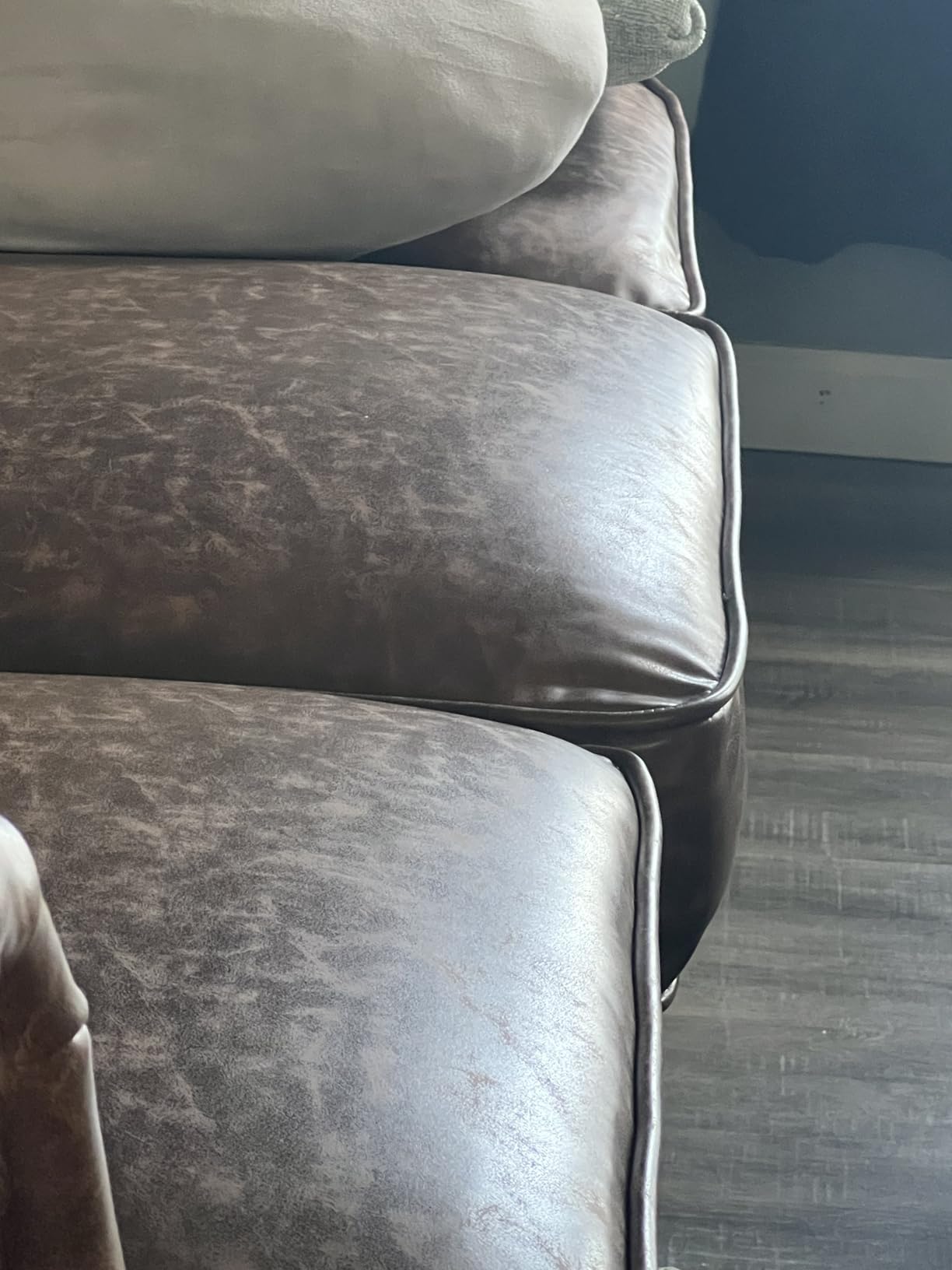WILLOVE Faux Leather Sofa, Mid Century Modern Couch with Rolled Arm & Nailhead Trim for Living Room, Office - Retro Brown customer photo 2