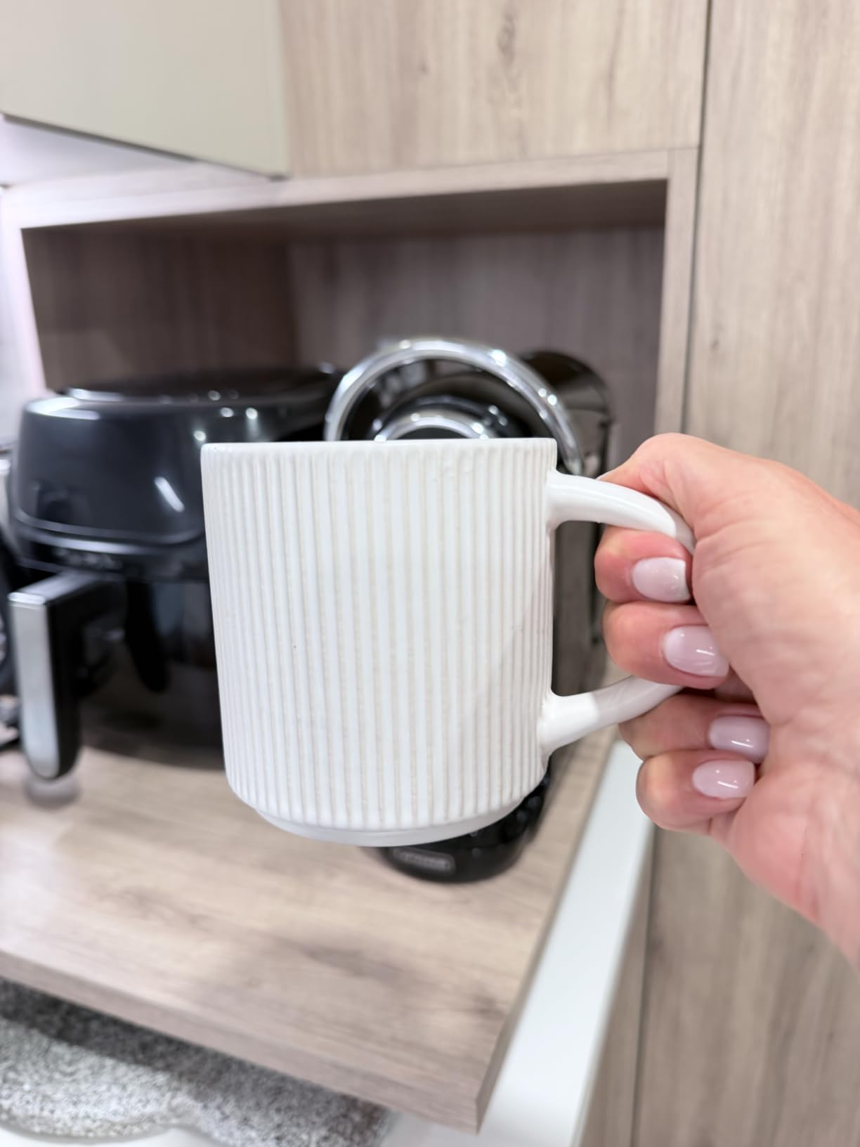DeeCoo Matte White Coffee Mugs Set of 4, 12 Ounce Mug with Handles, Ceramic Stoneware Catering Coffee Cups, Porcelain Mugs Sets for Coffee, Tea, Hot Cocoa, Milk, Microwave and Dishwasher Safe customer photo 2