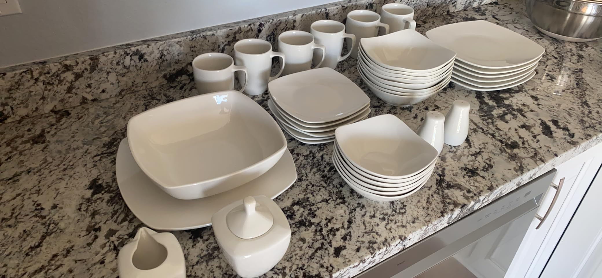 Gibson Home Brentwood 40-Piece Dinnerware Set - Square White Porcelain Plates and Bowls, Service for 8, Dishwasher & Microwave Safe, Modern Everyday Dinner Set with Cereal, Dessert, and Entree Bowls customer photo 1