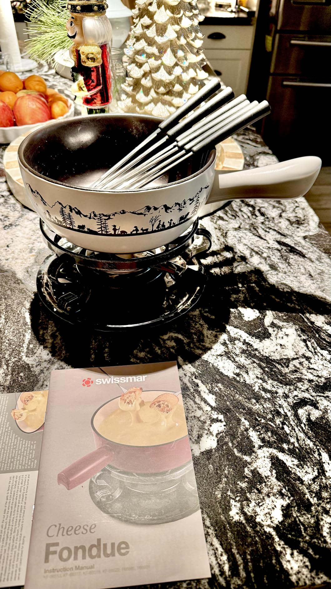 Swissmar Jura Ceramic Cheese & Chocolate Fondue Set, 2.65L / 2.8QT - 9-Piece with Beechwood Base customer photo 1