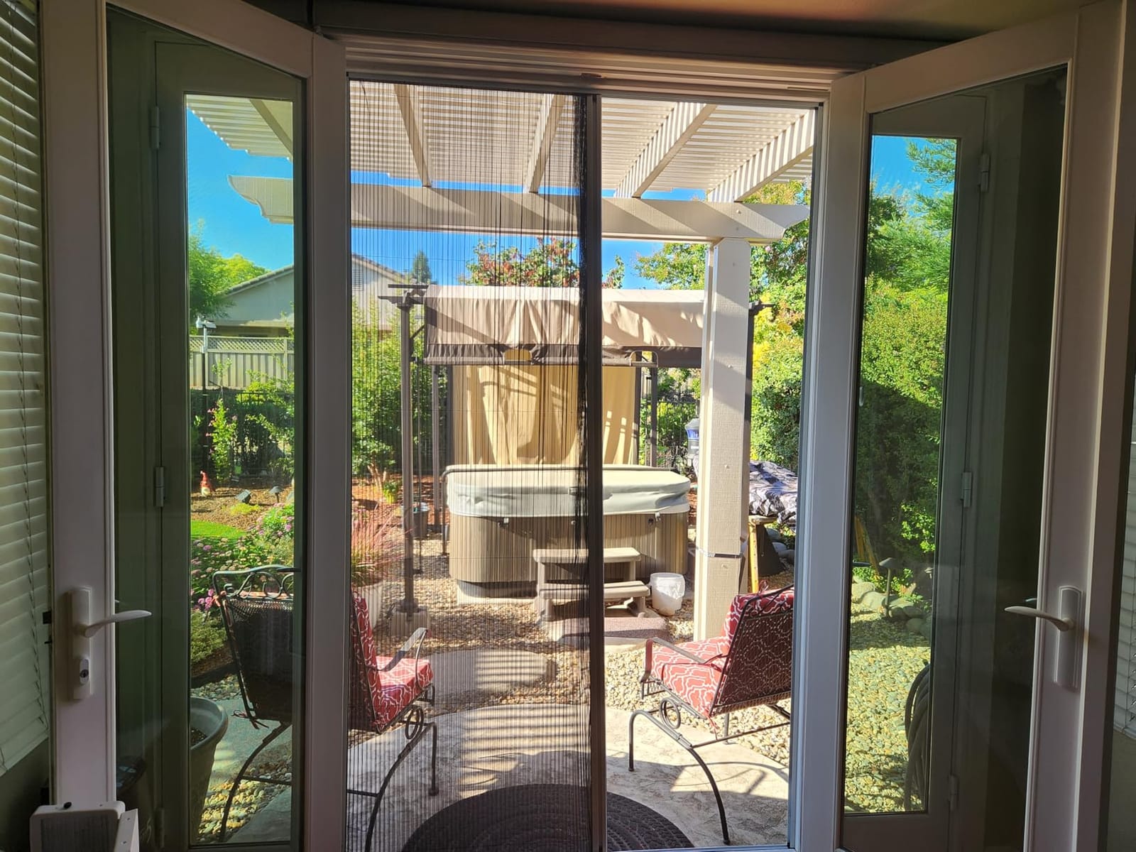 Custom Size Retractable Screen Door with Aluminum Frames and Durable Mesh Keeps Bugs Out No Drill Installation Made in Canada No Duties (White Frame) customer photo 1