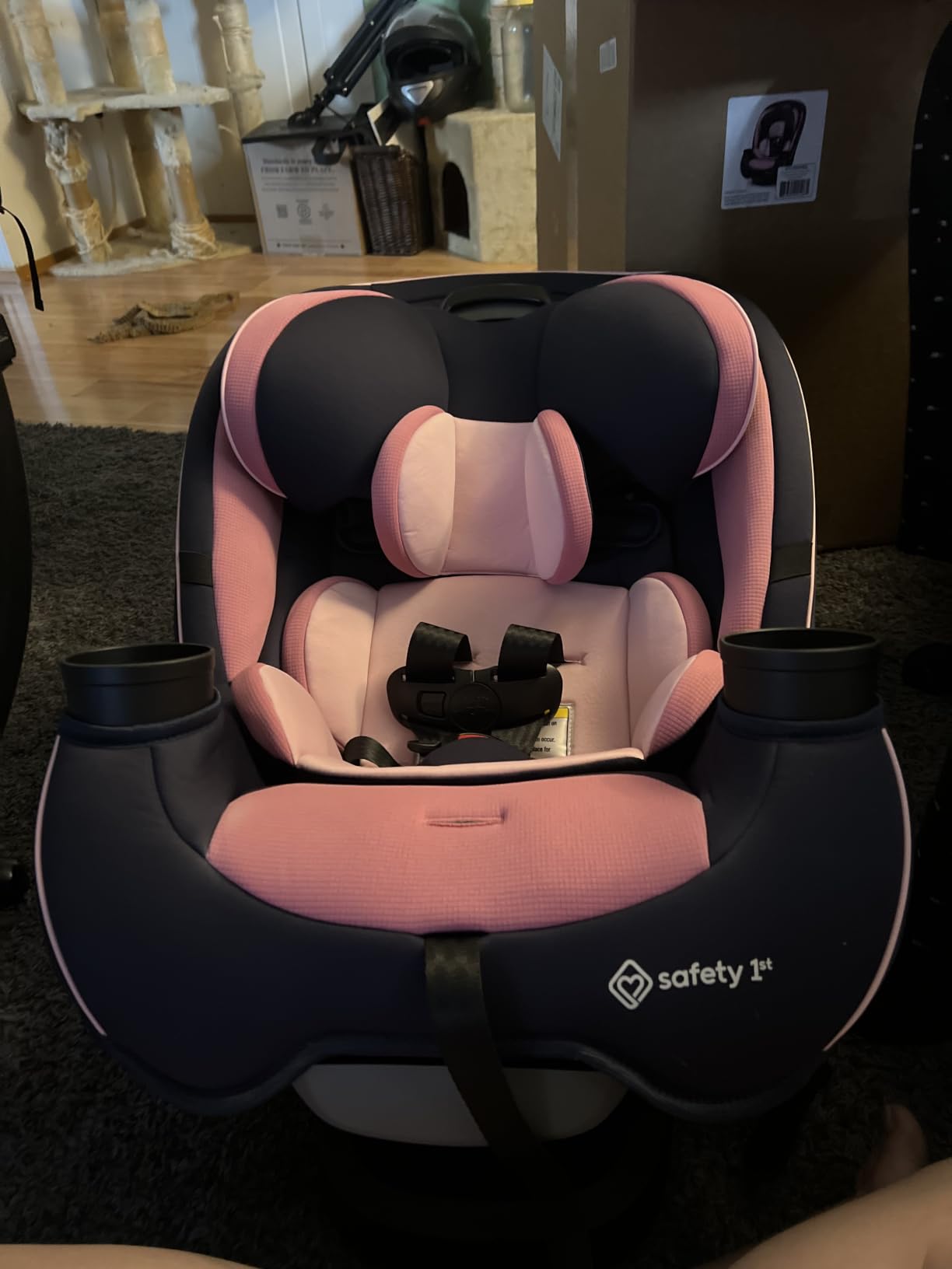 Safety 1st Grow and Go All-in-One Convertible Car Seat, Rear Facing 5-40 lbs, Forward Facing 30-65 lbs, High Back Booster Seat 40-100 pounds, Vineyard Girl customer photo 2