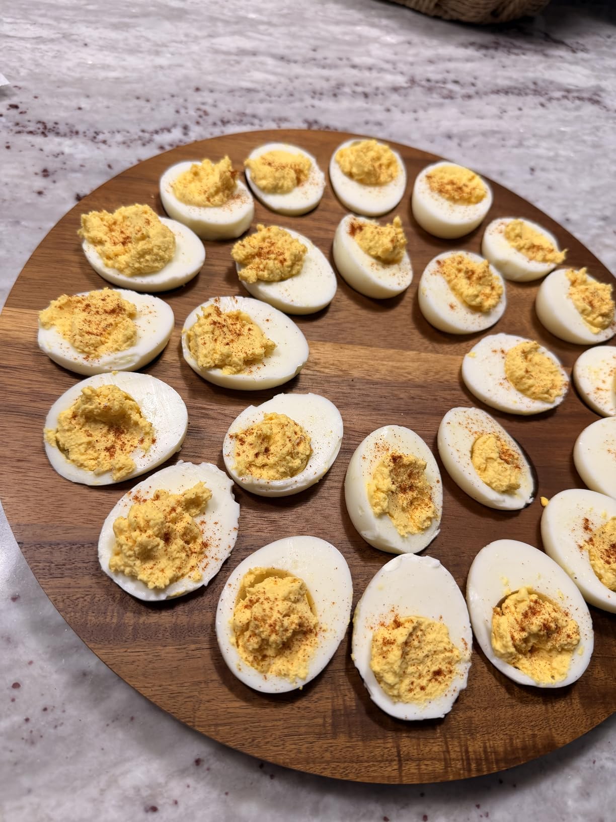 Renmxj Deviled Egg Containers with Lid, Acacia Wooden Base with 24 Slots | Portable Deviled Egg Platter Carrier Holder Trays, Elegant appearance, Strong Durability, for Party and Home Kitchen customer photo 1