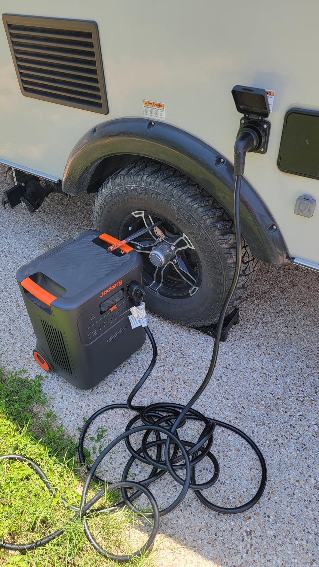 Jackery HomePower 3600 Plus Portable Power Station, 3600W AC Output, 3584Wh LFP Solar Generator, Expandable up to 21kWh, Essential Home Backup for Home Use, Emergencies, RV (Solar Panel Optional) customer photo 2