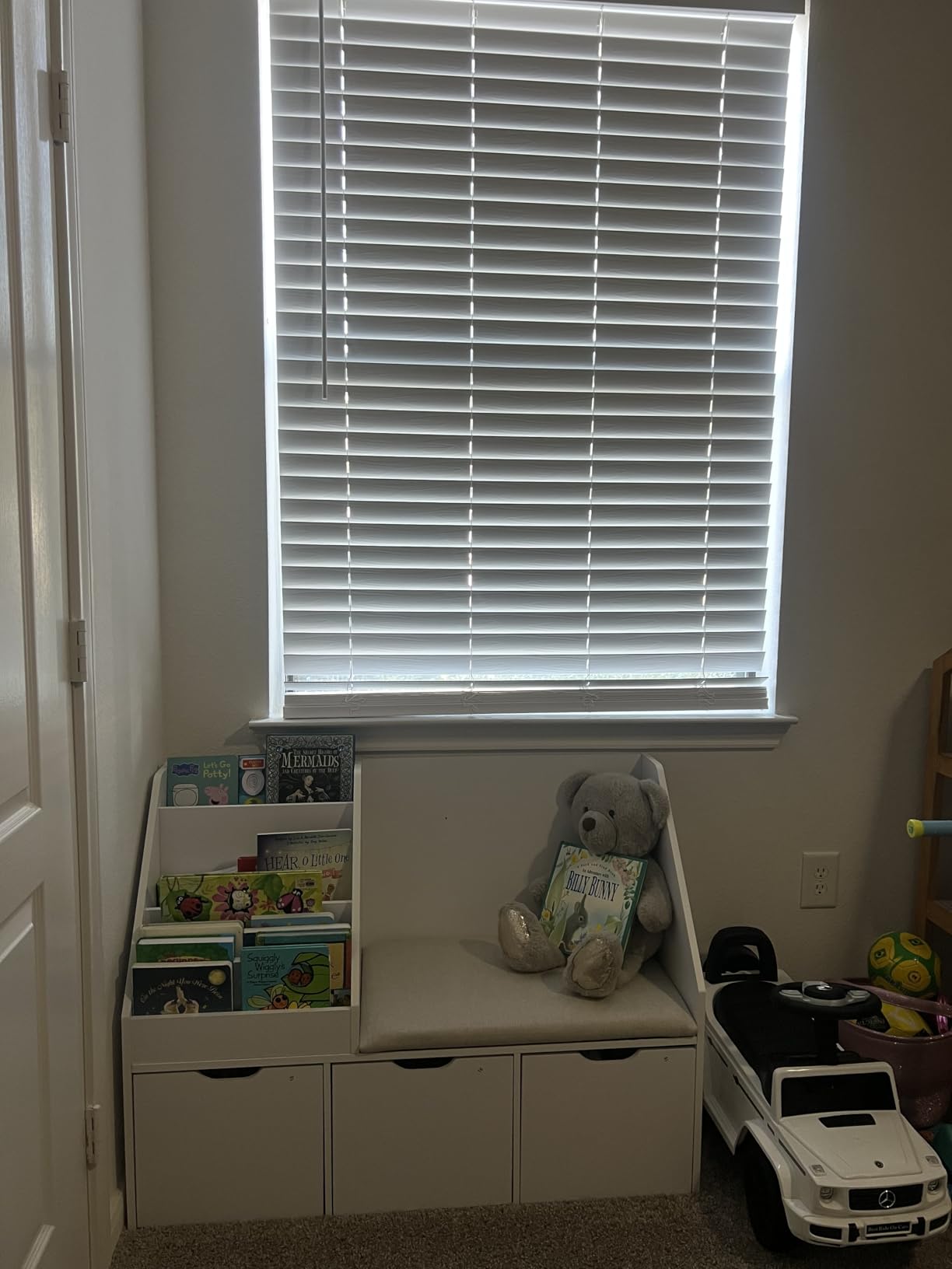 Teckid 39.4'' Kids Bookshelf with Reading Nook, Toy Storage & Bench | 3 movable drawers for toys & books. Cushioned bench for reading. Sturdy wood. Rounded edges. Easy to clean. White customer photo 1