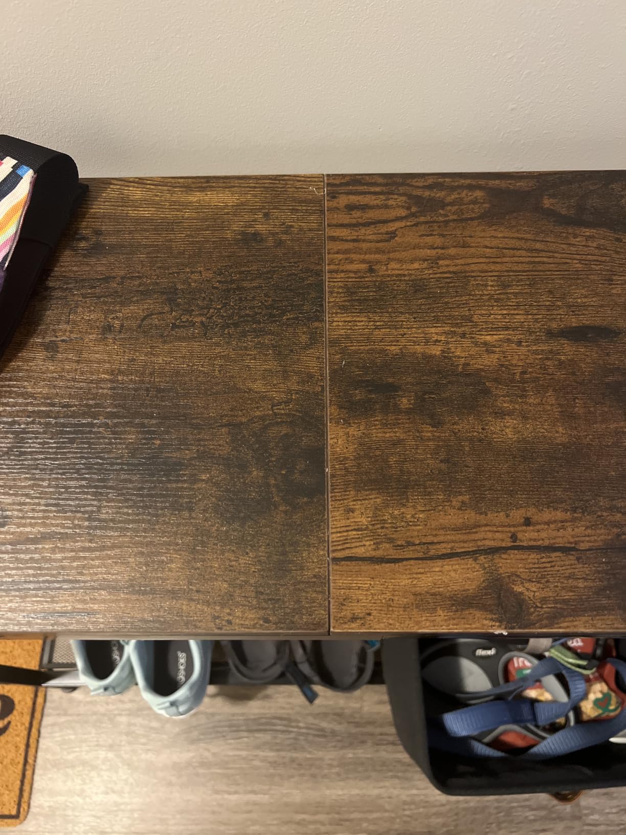 Simple Trending Console Table, 32
