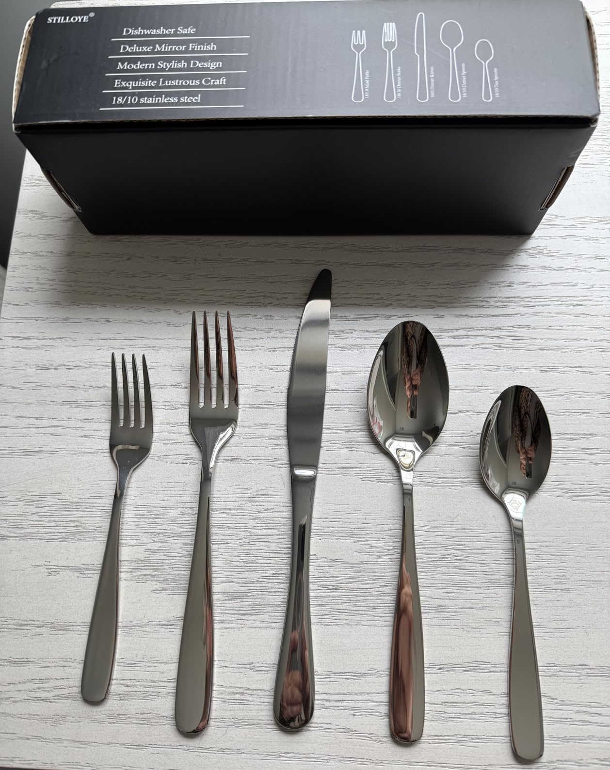 18/10 Silverware Set for 8, 40 Piece Stainless Steel Flatware Set Cutlery customer photo 2