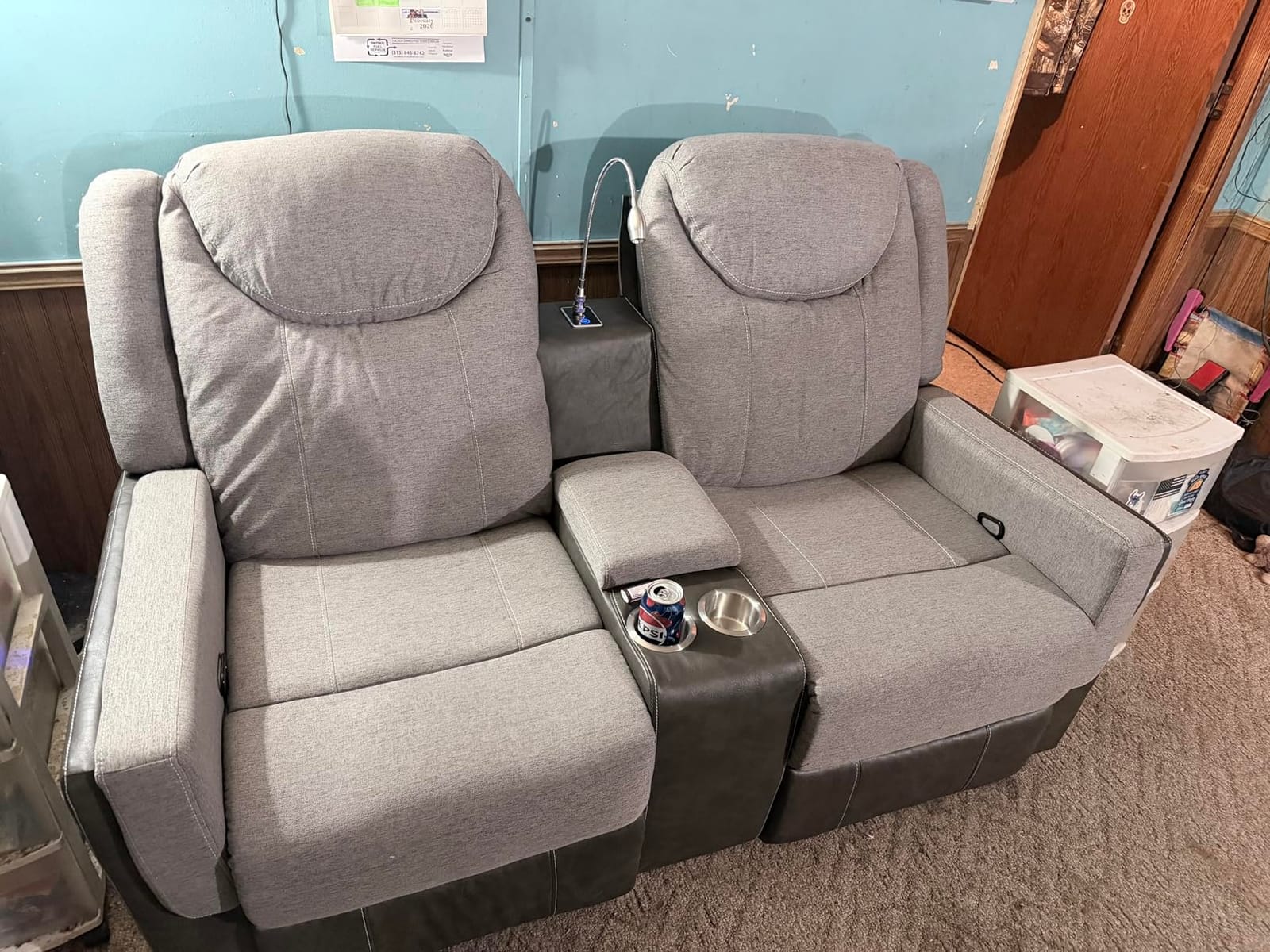 Dresegmt 4 Seat Manual Reclining Sofa, Flip Middle Backrest 2-in-1 Recliner Couch with Large Storage Drawer, USB Ports & Cup Holders, Grey Linen & Leather 4 Seater Recliner Sofa for Living Room customer photo 1