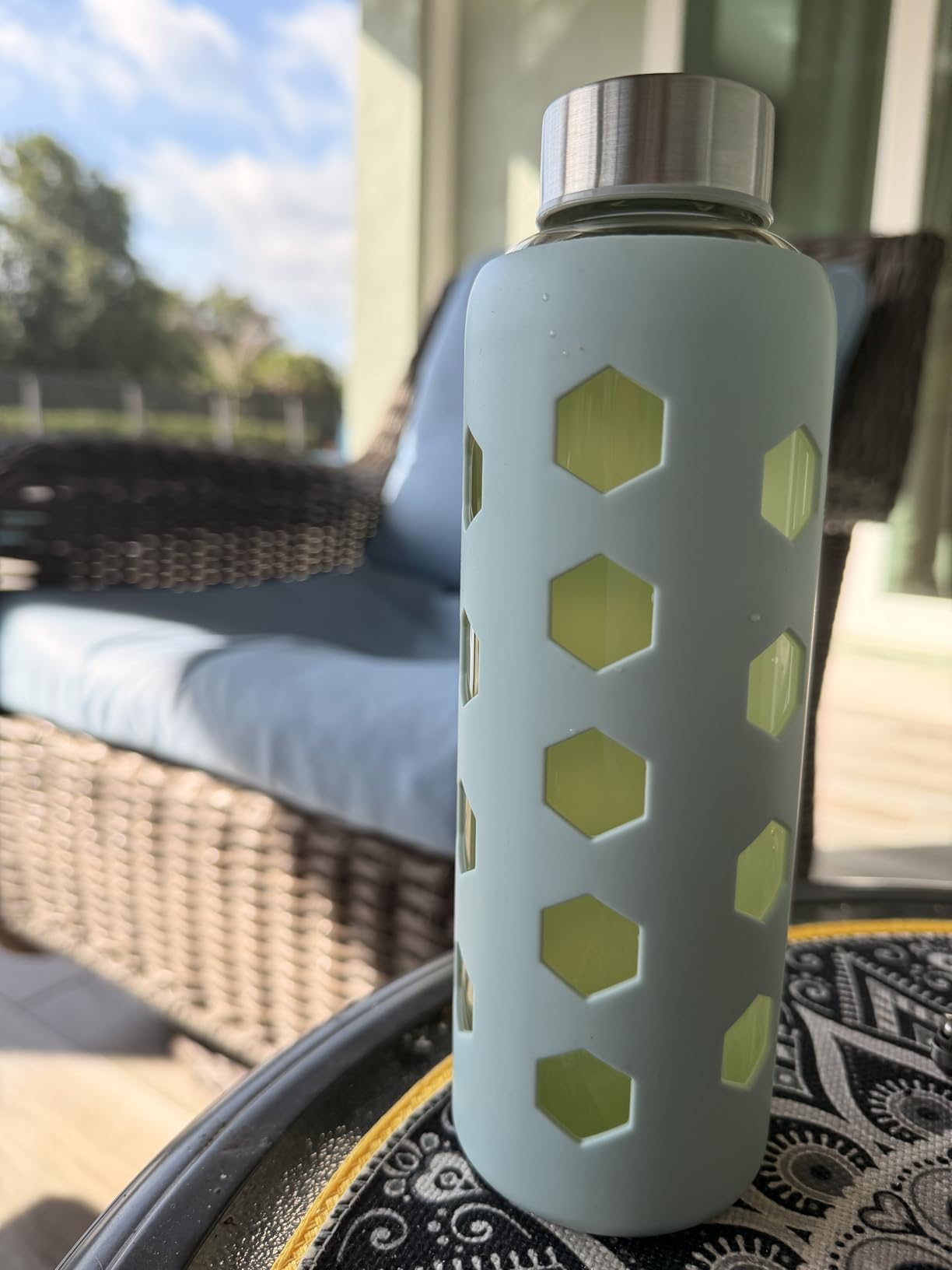 Mrsdry 18 oz Glass Water Bottles with Lids & Silicone Sleeves, 4-Pack | BPA Free, Leak-Proof Reusable with Stainless Steel Airtight Cap customer photo 2