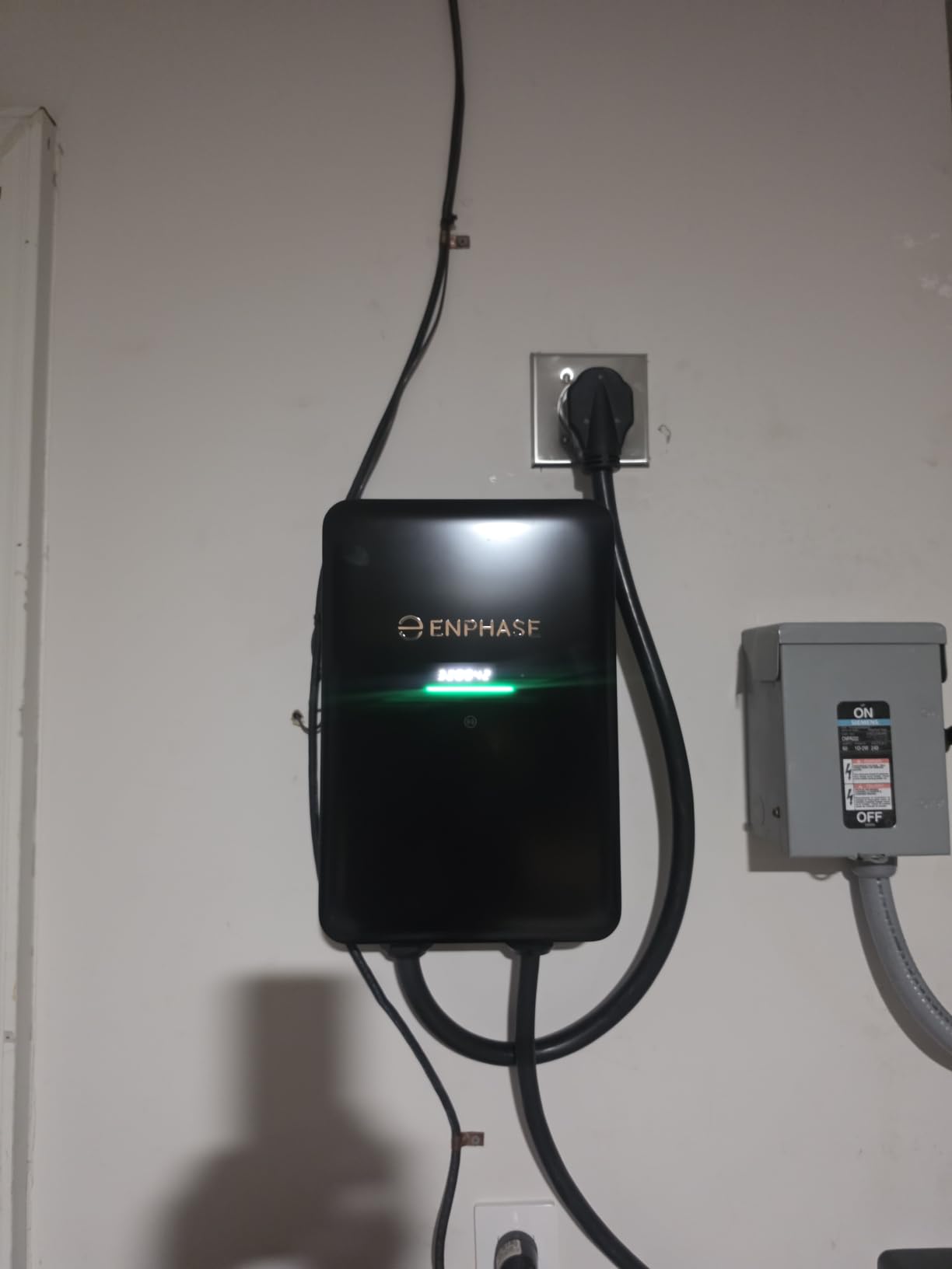Enphase IQ EV Charger 2 | 40A Smart Level 2 Charger (up to 9.6 kW, 240 V) | Wi-Fi + Bluetooth | NEMA 14-50 Plug | UL Certified | 25 ft Cable | J1772 | Indoor/Outdoor customer photo 2