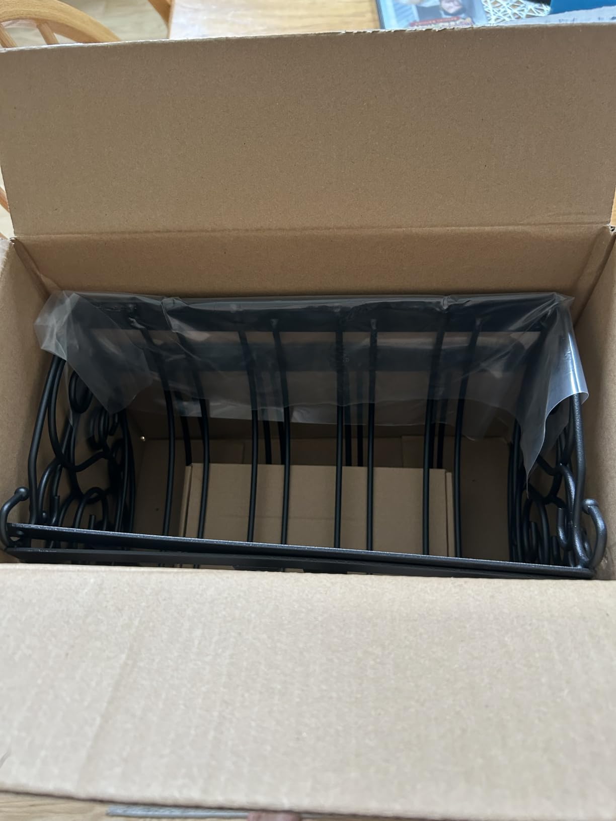 VOXOR Railing Planter Boxes, 24 Inch Window Boxes Planters with Adjustable Brackets & Coco Liner, 2 Pack customer photo 1