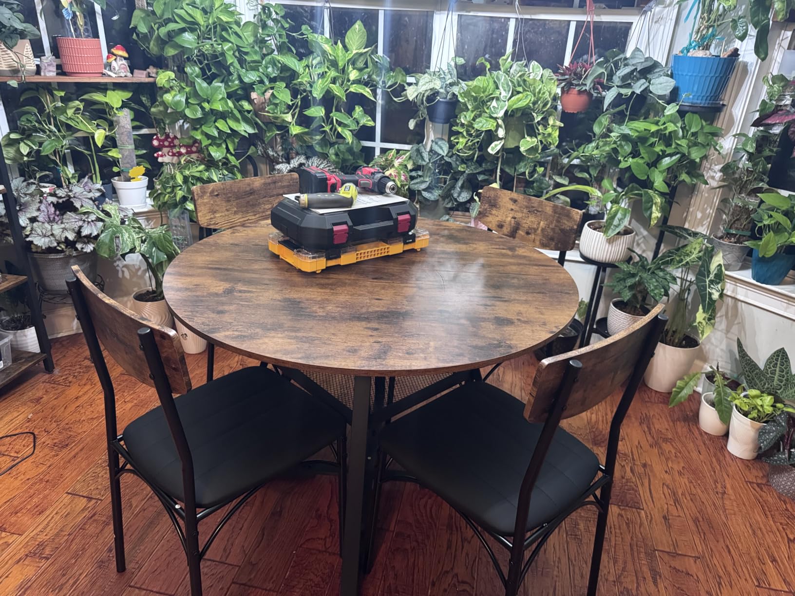 Dining Table Set for 4,Kitchen Table and Chairs for 4, Round Dining Room Table with Upholstered Chairs, 5 Piece Space Saving Circle Wood Kitchen & Dining Room Dinner Dinette Table Set (Vintage, 42In) customer photo 2