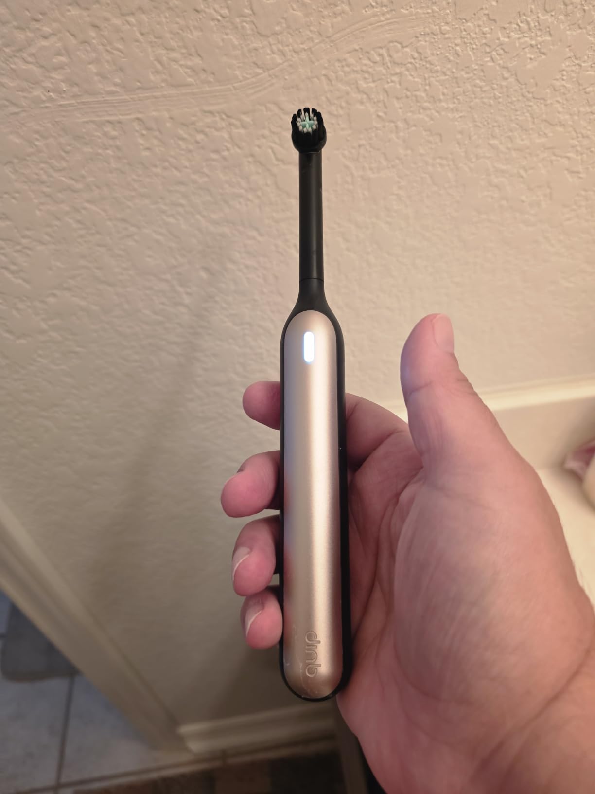Quip Rev Smart Oscillating Toothbrush - Timed Electric Toothbrush with Case - 11x More Plaque Removal - 4 Intensities - 30-Day Battery Life Charge - Black Crescent customer photo 2