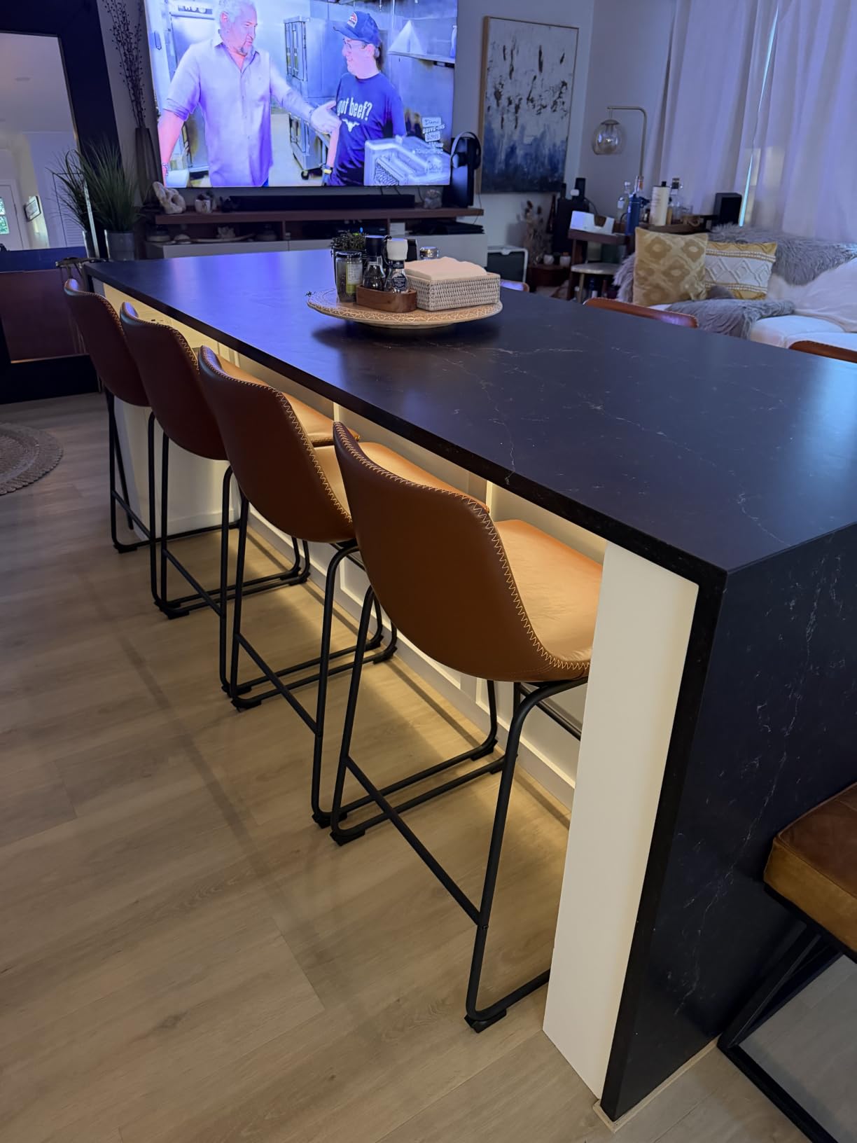 DUMOS Counter Height Bar Stools Set of 4, Faux Leather Metal Bar Chairs, 26 Inch, Brown customer photo 1