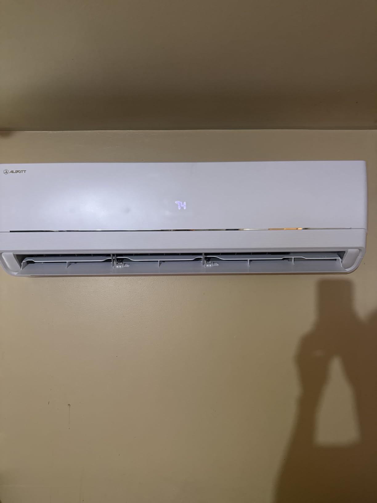 Albott 12,000 BTU Mini Split Air Conditioner and Heater SEER2 18, 115V | Inverter Energy-Efficient AC with Self-Cleaning, Remote and APP Control, Easy Installation, Cools up to 750 Sq.Ft. customer photo 2